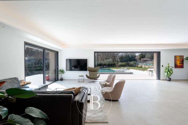 For Rent, Villa Valbonne - picture 1