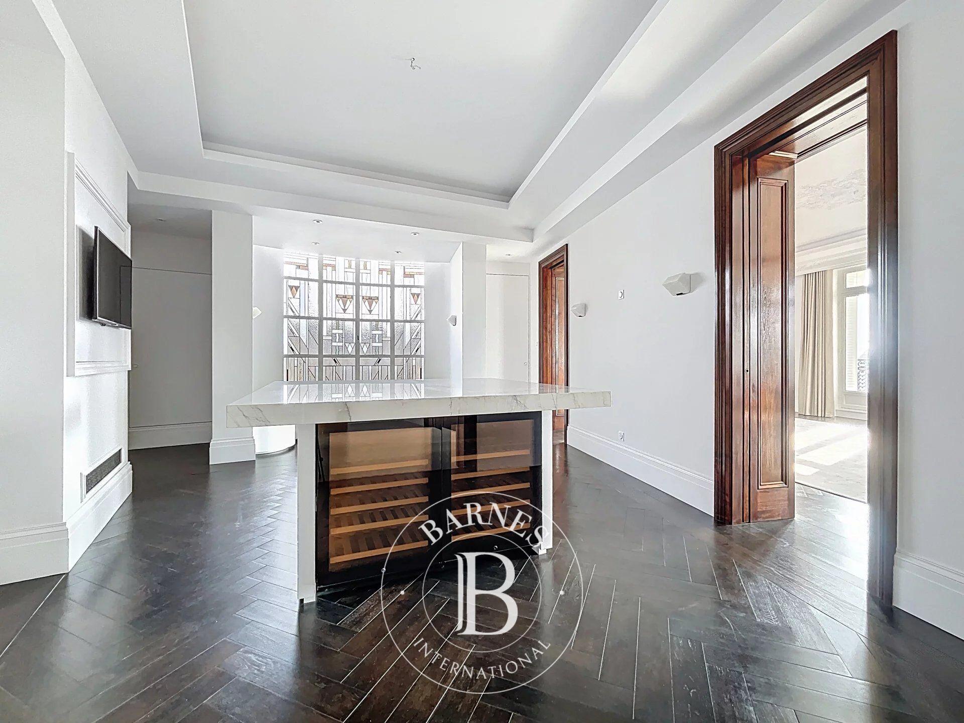 For Rent, Apartment Paris 16ème - picture 4