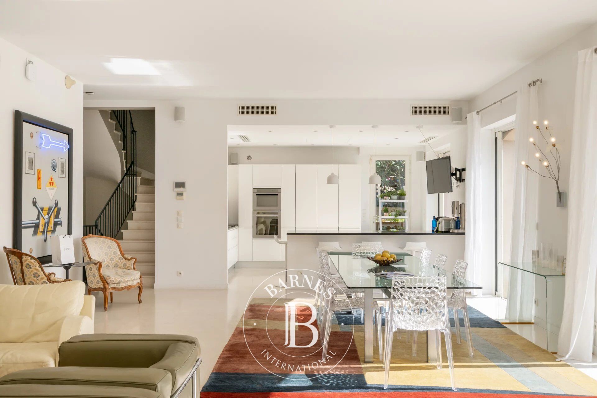 EXCLUSIVITÉ CANNES - VILLA NÉO PROVENÇALE - APERÇU MER - picture 3