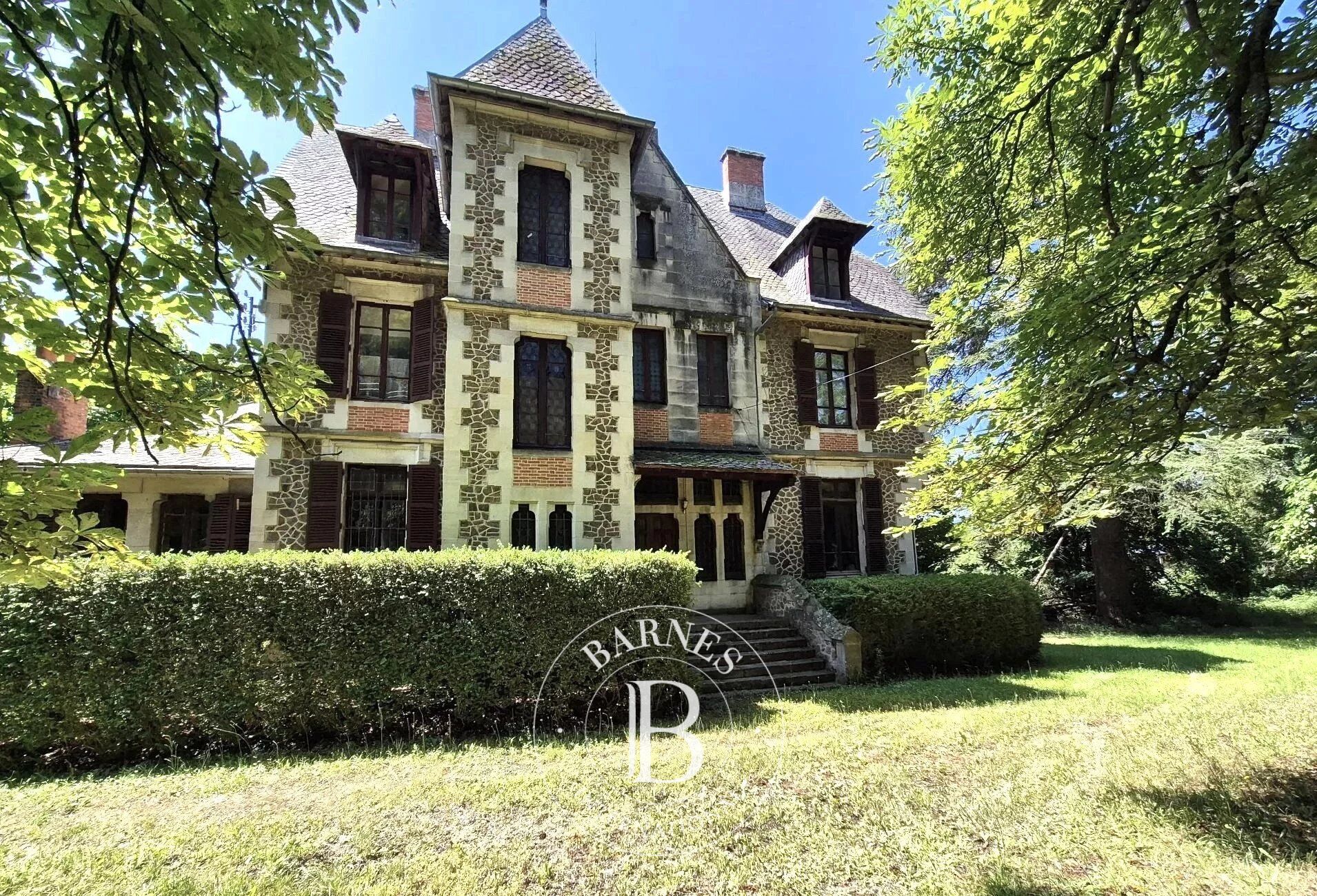 Puy-de-Dôme - Maison de Maître fin XIXème siècle - Dépendance - Vaste parc - picture 1