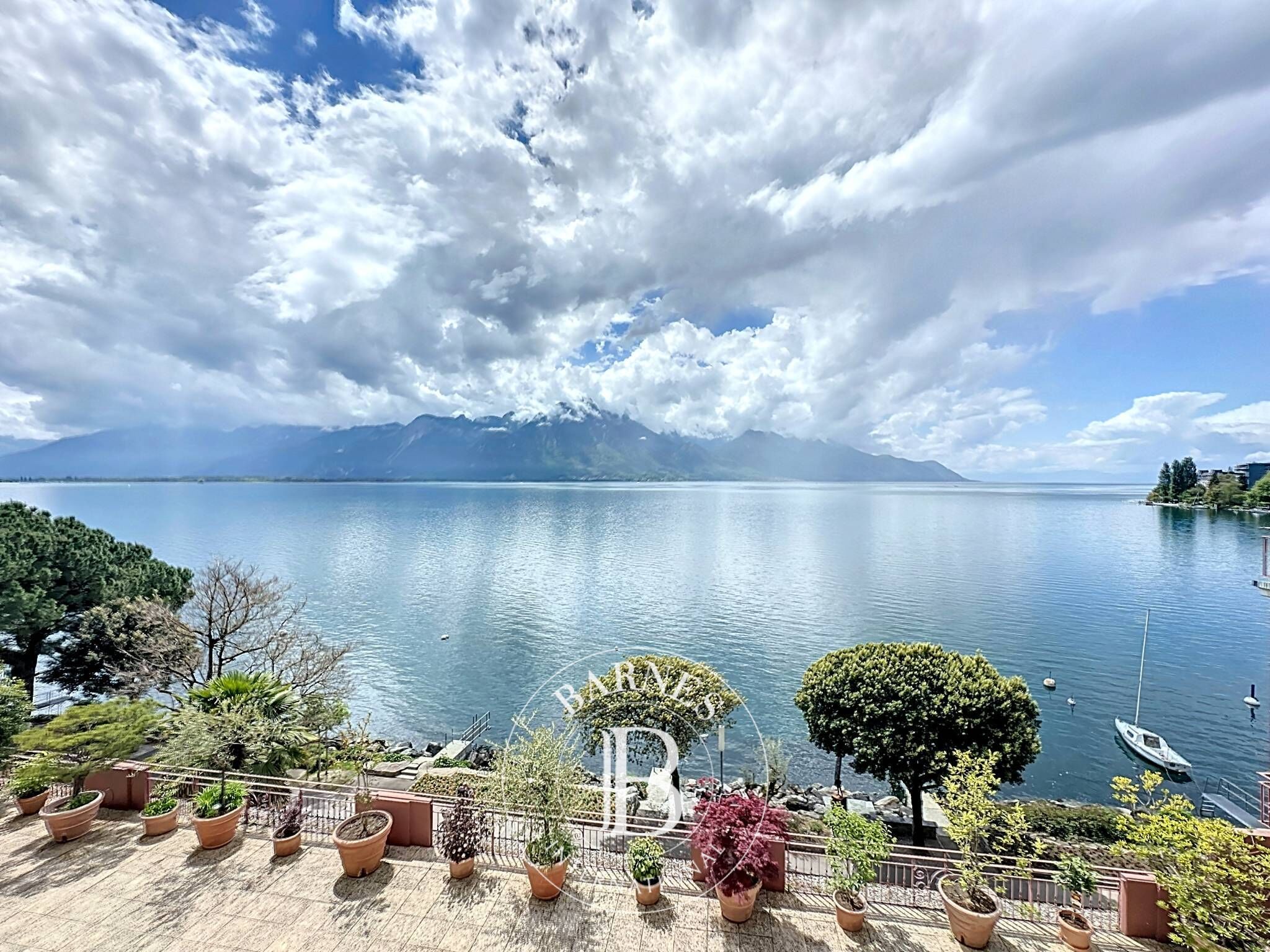 Daire Montreux - picture 9