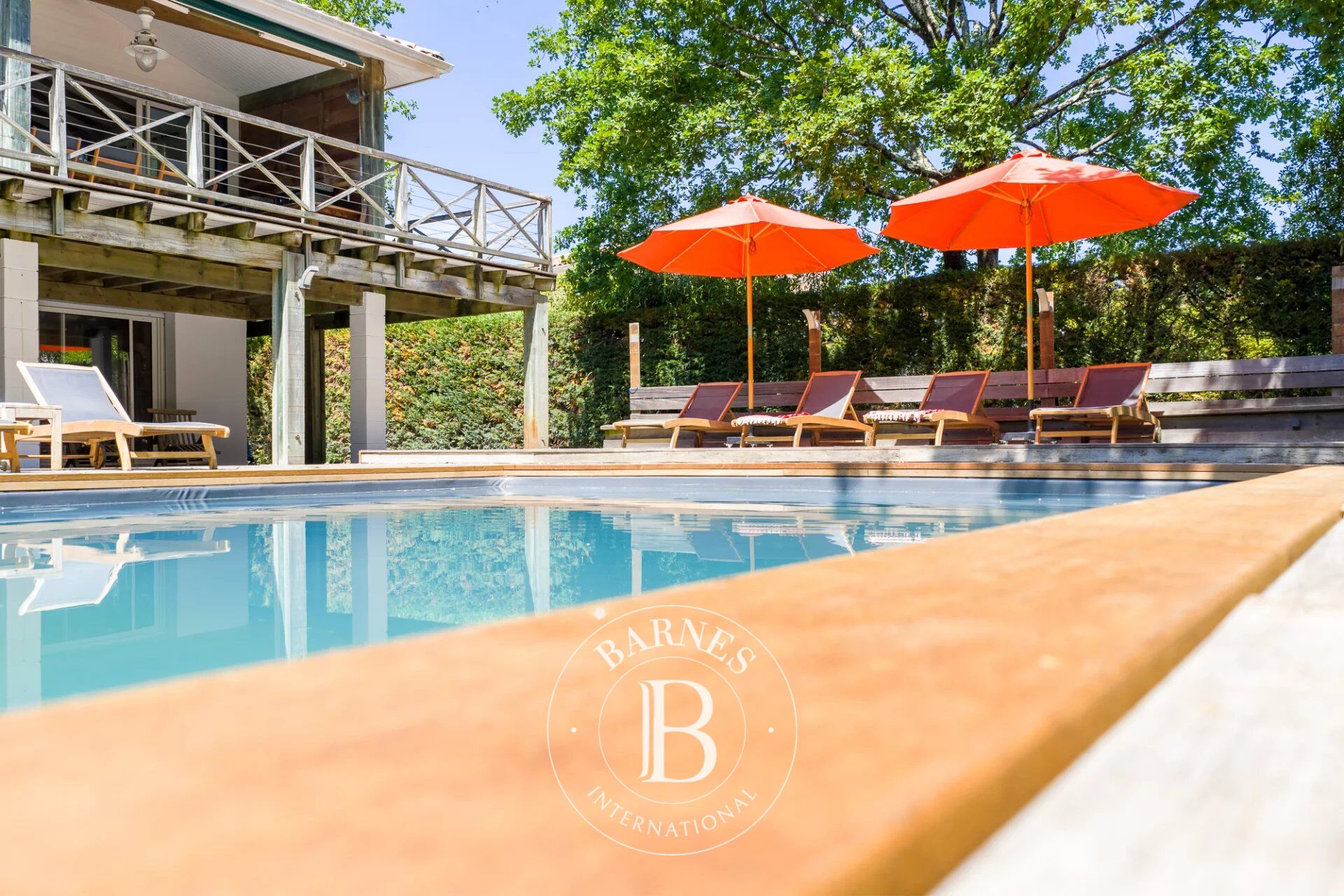 VILLA «COURBINE» AVEC PISCINE, À PROXIMITÉ DU GOLF ET DES PLAGES OCÉANES À ARCACHON - CAPACITÉ 12 PERSONNES - picture 2