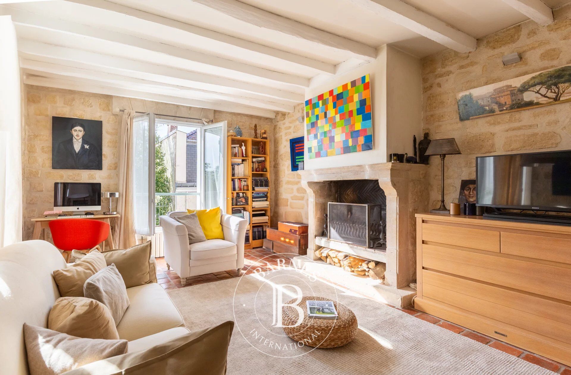 OLD-BUILD HOUSE - IMMACULATE CONDITION - 141M² (1,518 SQ FT) - SEINE VIEW - picture 3