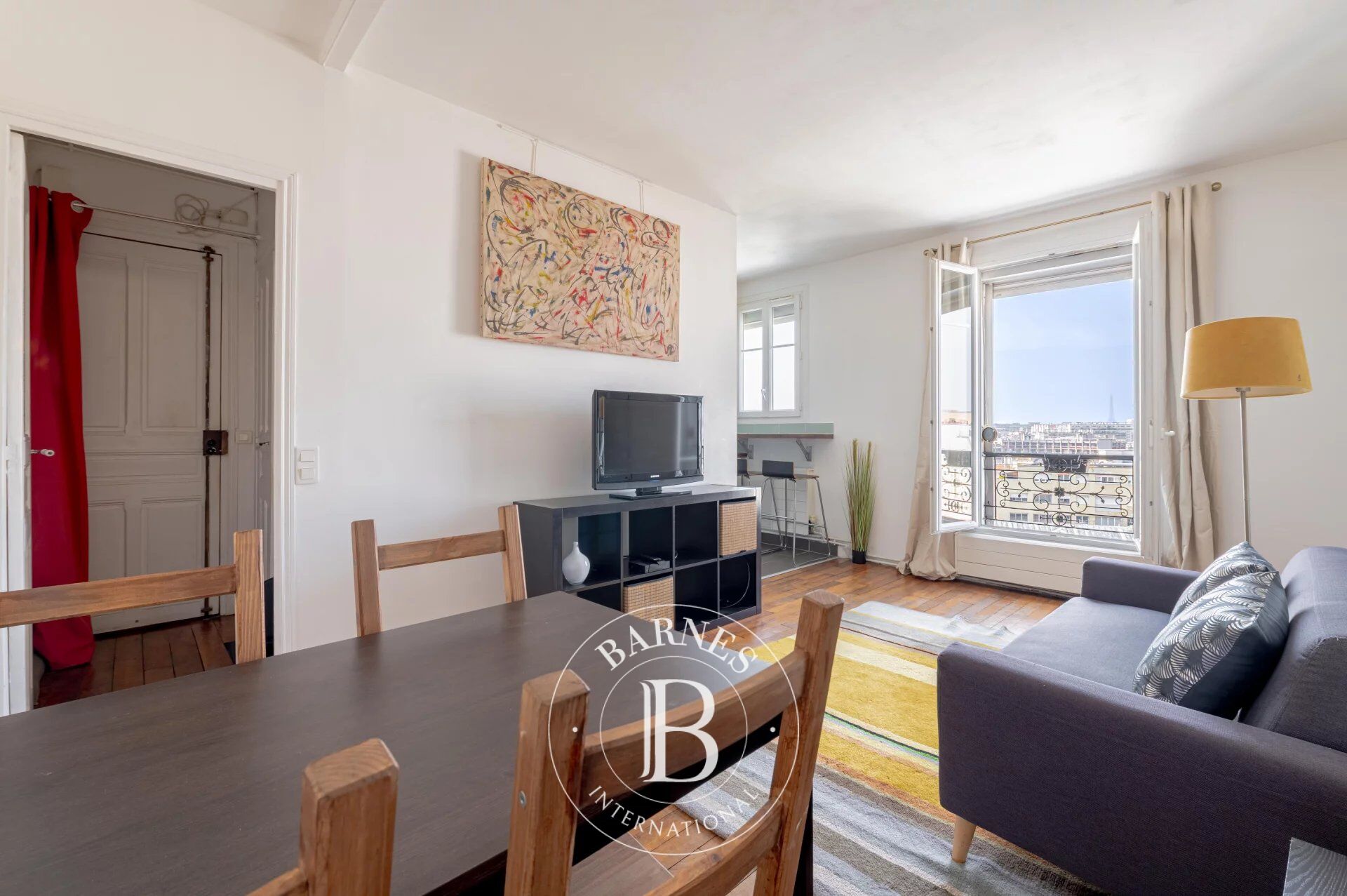 New: Paris 13 Gobelins, 2 rooms, top floor with elevator, panoramic views - picture 3