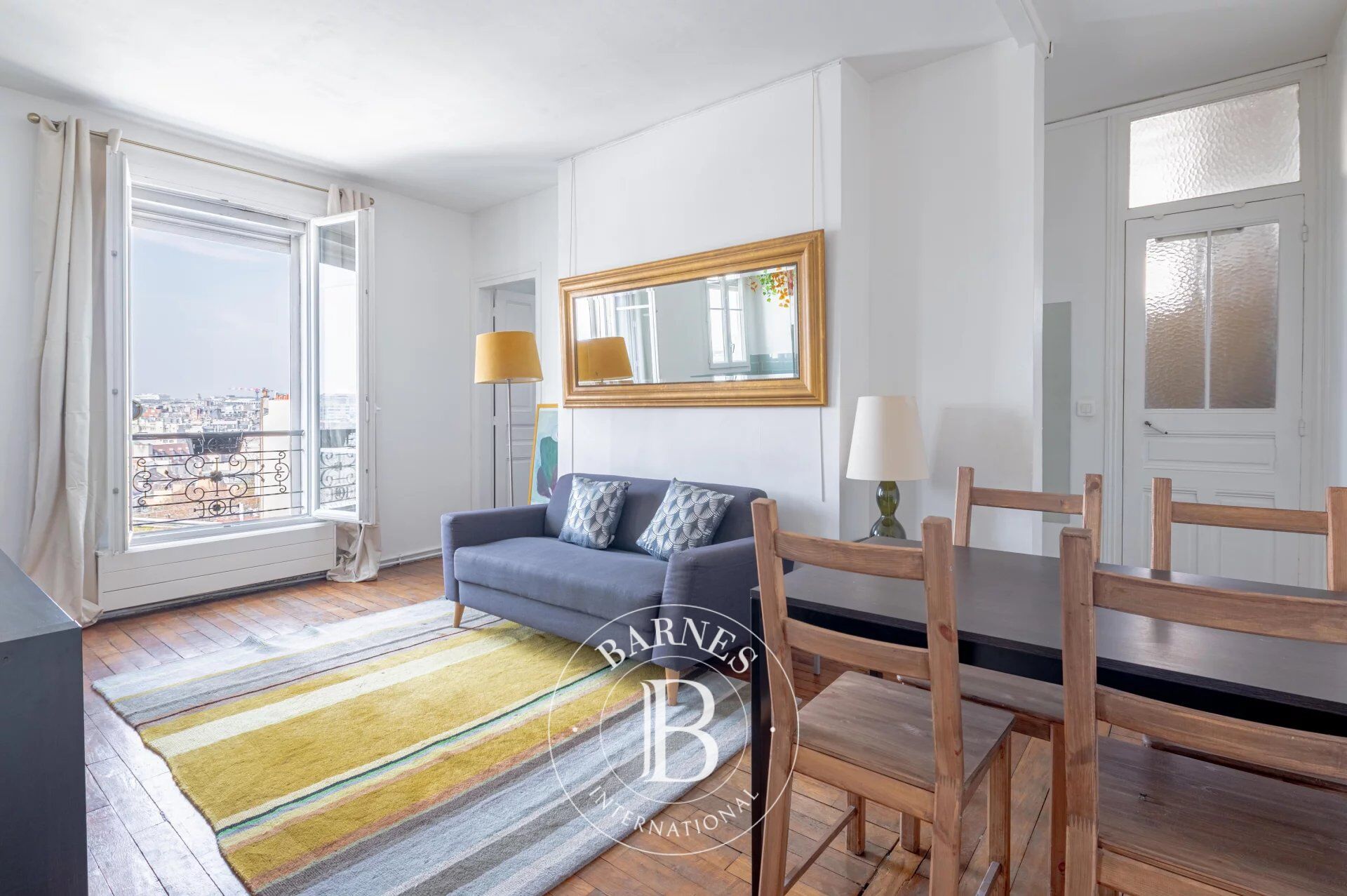 New: Paris 13 Gobelins, 2 rooms, top floor with elevator, panoramic views - picture 2