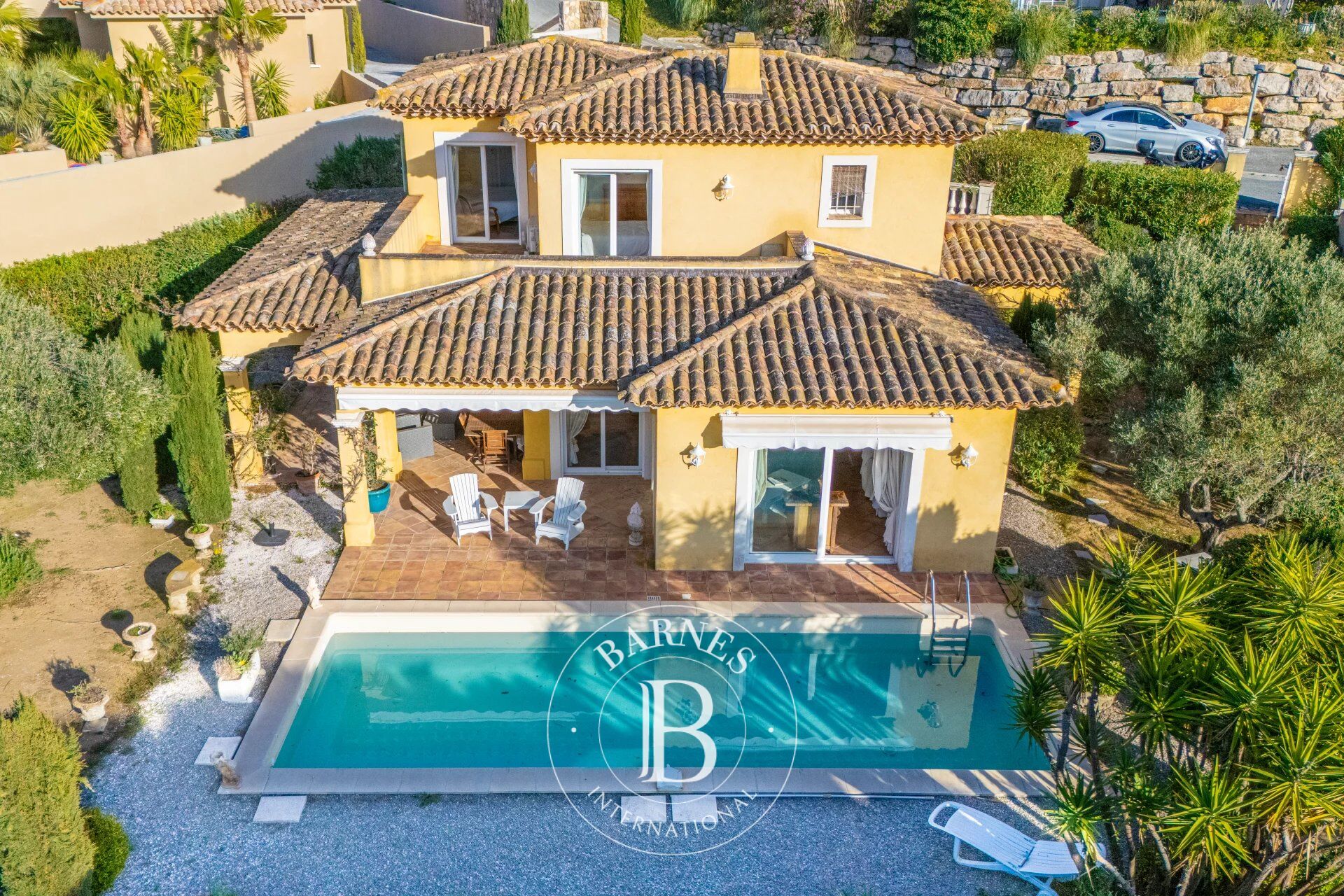 SAINTE MAXIME - GOLF - PROVENZALISCHE VILLA - 3 SCHLAFZIMMER -SCHWIMMBAD - picture 2