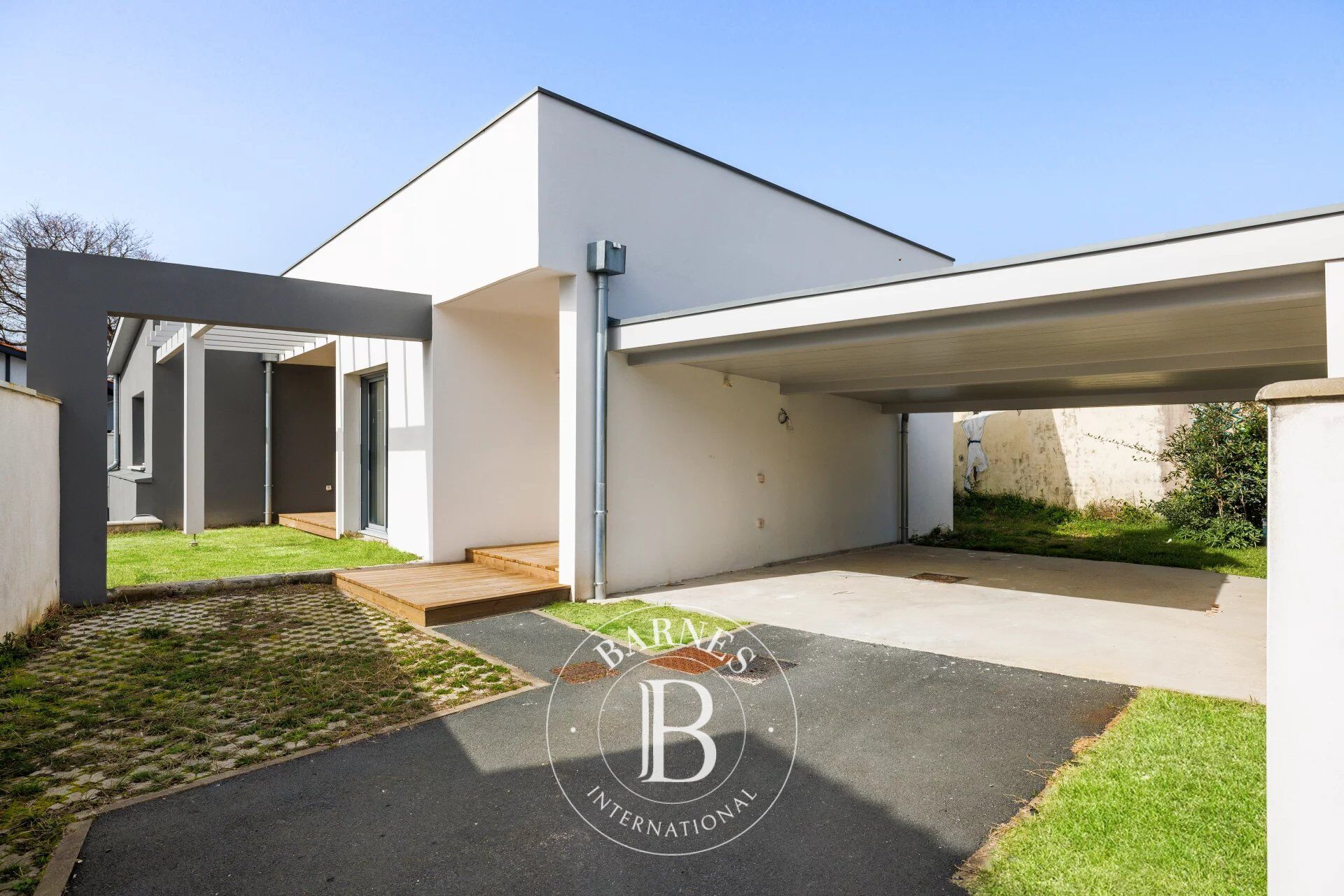 ANGLET CHAMBRE D'AMOUR,  MAISON NEUVE DE 194 M² - picture 3