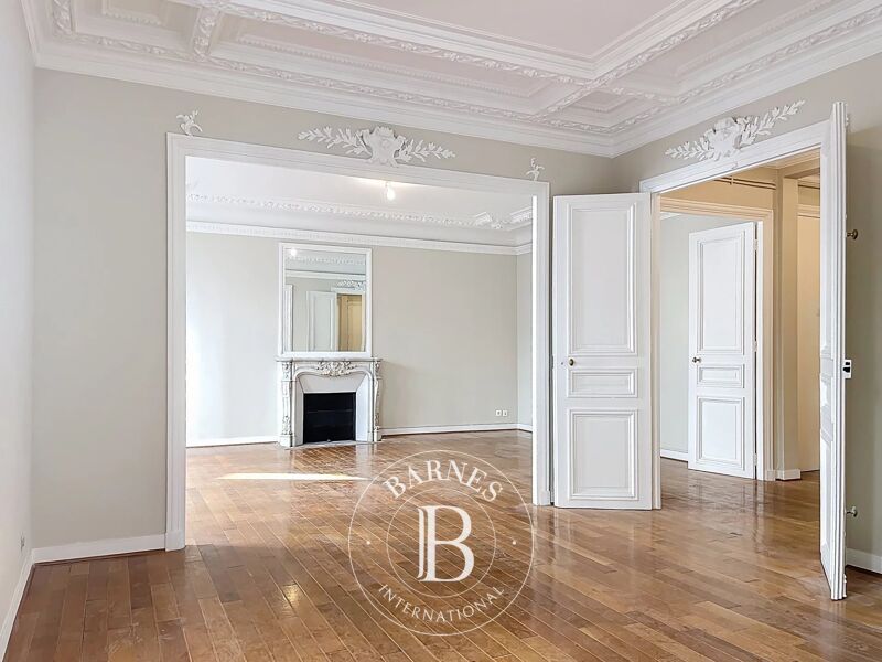 Le service location de la maison BARNES vous présente ce bien :