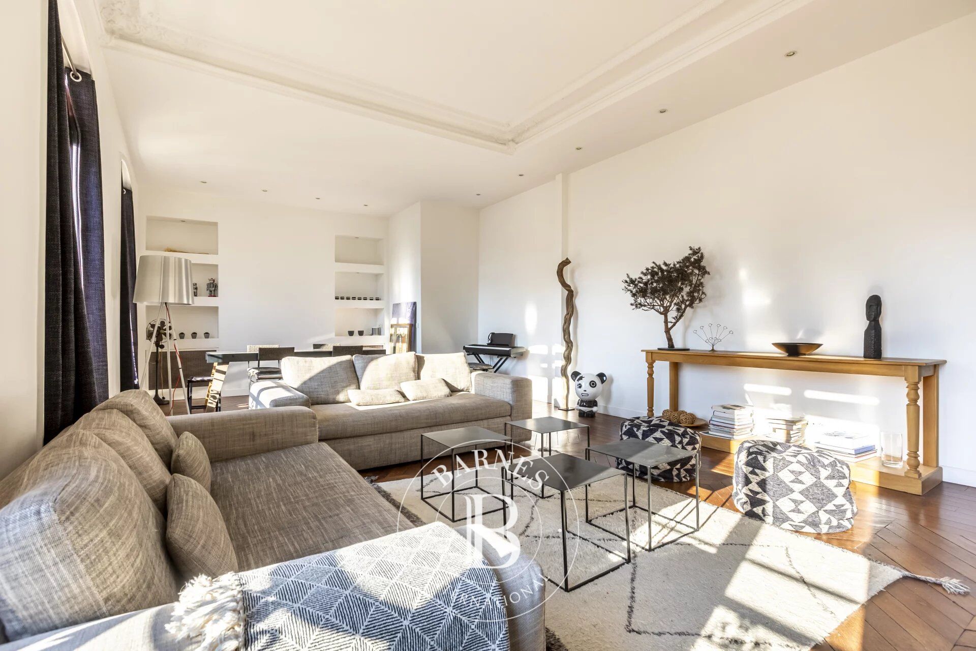 Piso Paris 8ème - picture 3