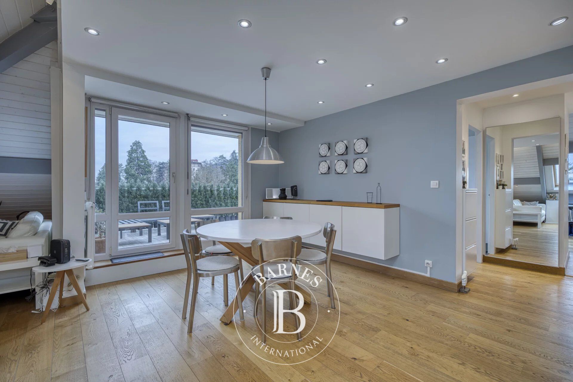 Daire Divonne-les-Bains