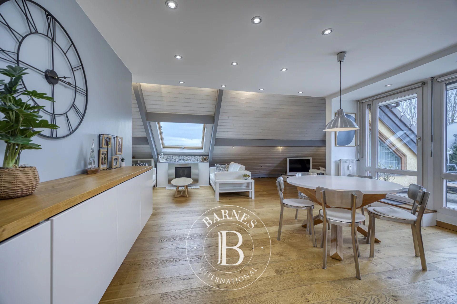 Daire Divonne-les-Bains