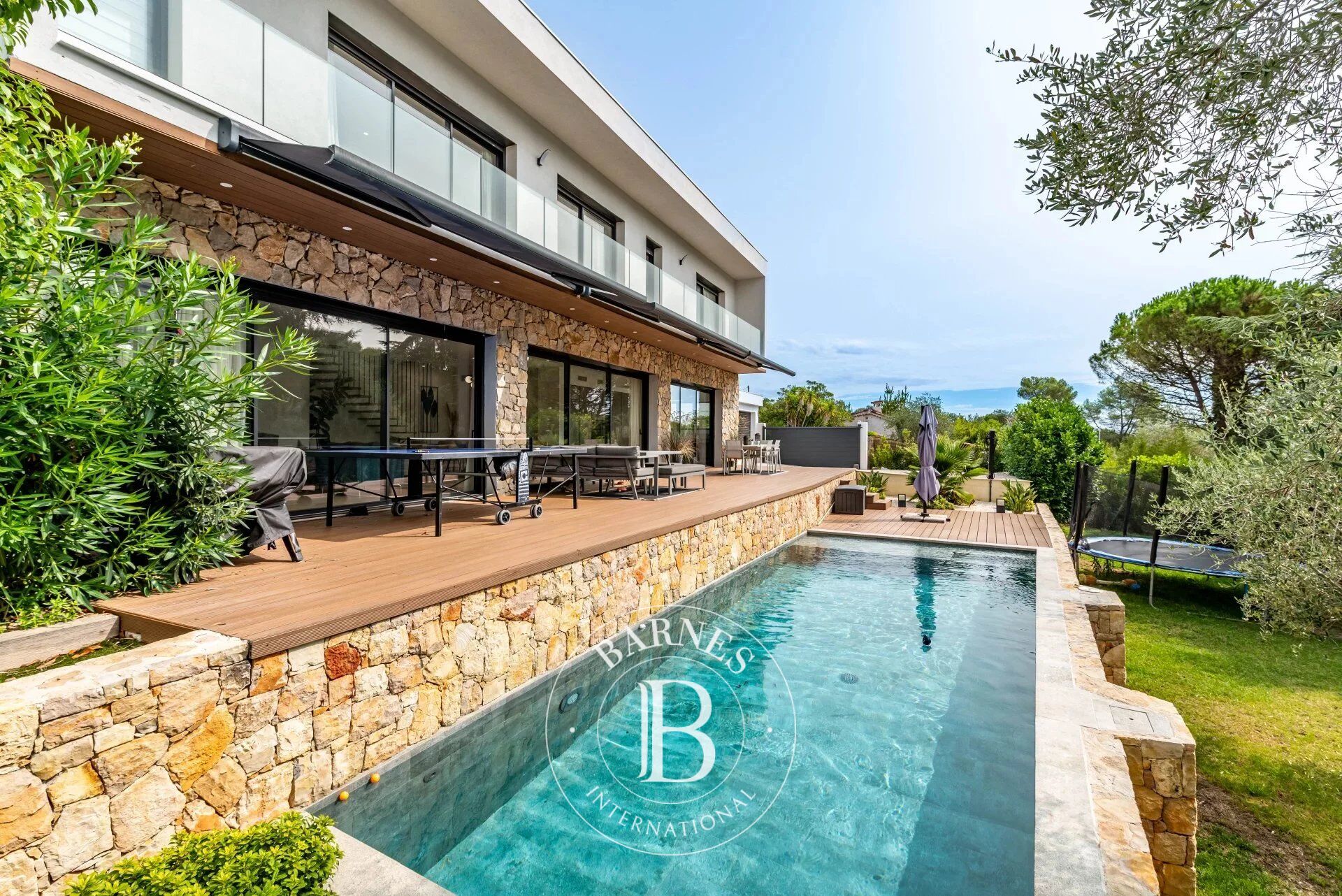 Ev Valbonne - picture 4