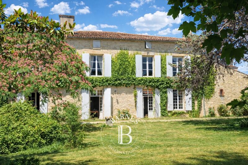 For Sale Manor house | Fontenay-le-Comte - picture 3