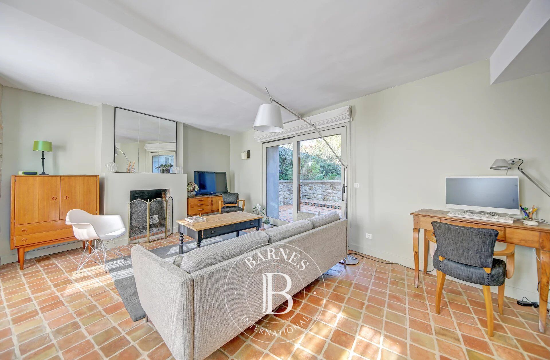 Crespières – Centre village – Maison ancienne – 200 m² – 5 chambres - grange à réhabiliter - picture 3