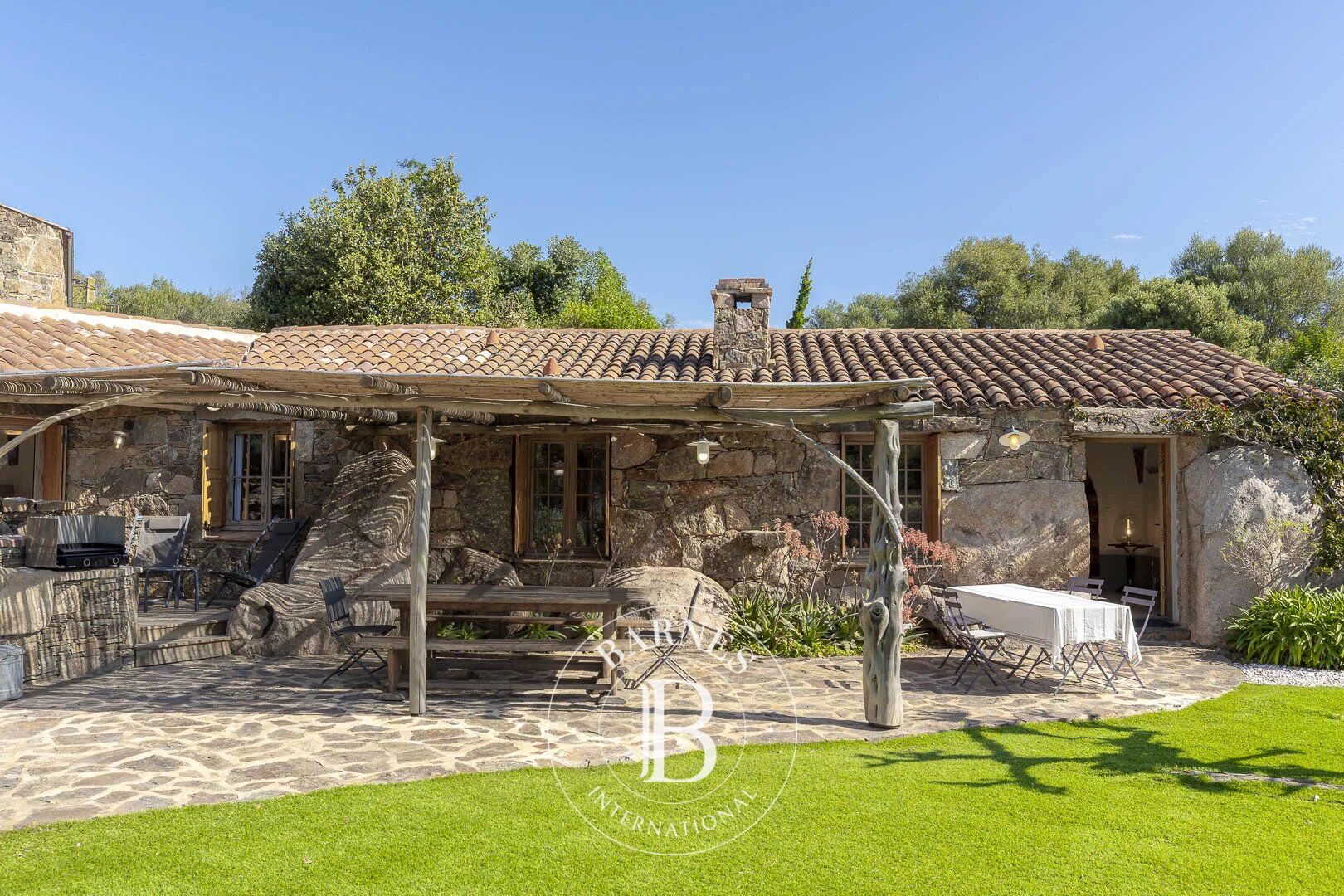 Villa Porto-Vecchio - picture 3