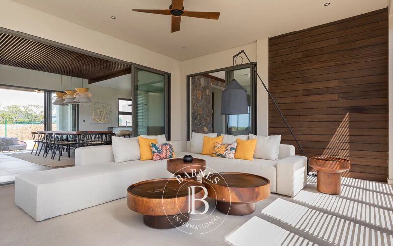 BEAU CHAMP – Furnished villa with sea view and pool – 4 bedrooms