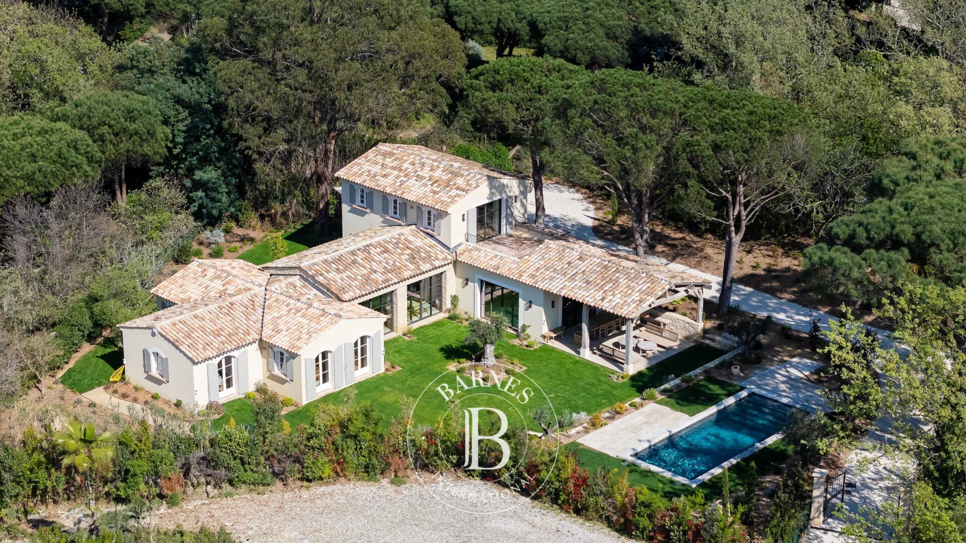 RAMATUELLE - 4-BEDROOM VILLA - SWIMMING POOL - picture 2