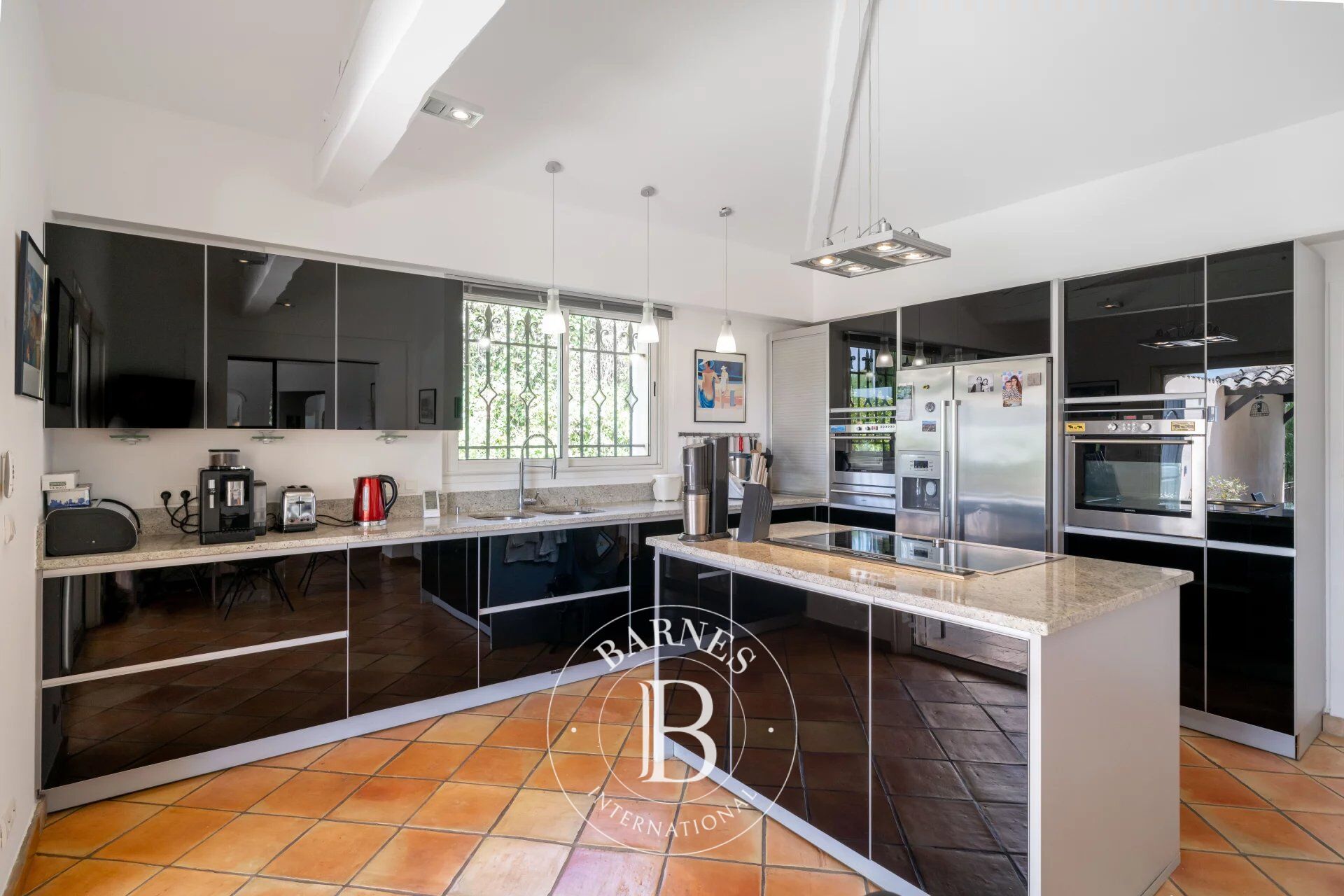 Ev Mougins - picture 7