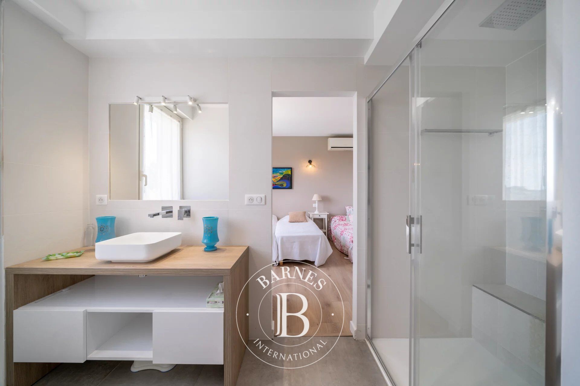 Ev Mougins - picture 20