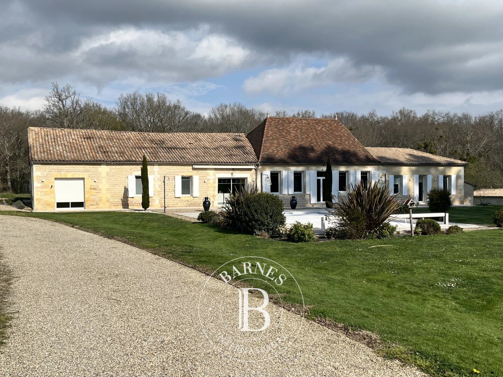 Finca Prigonrieux - picture 1