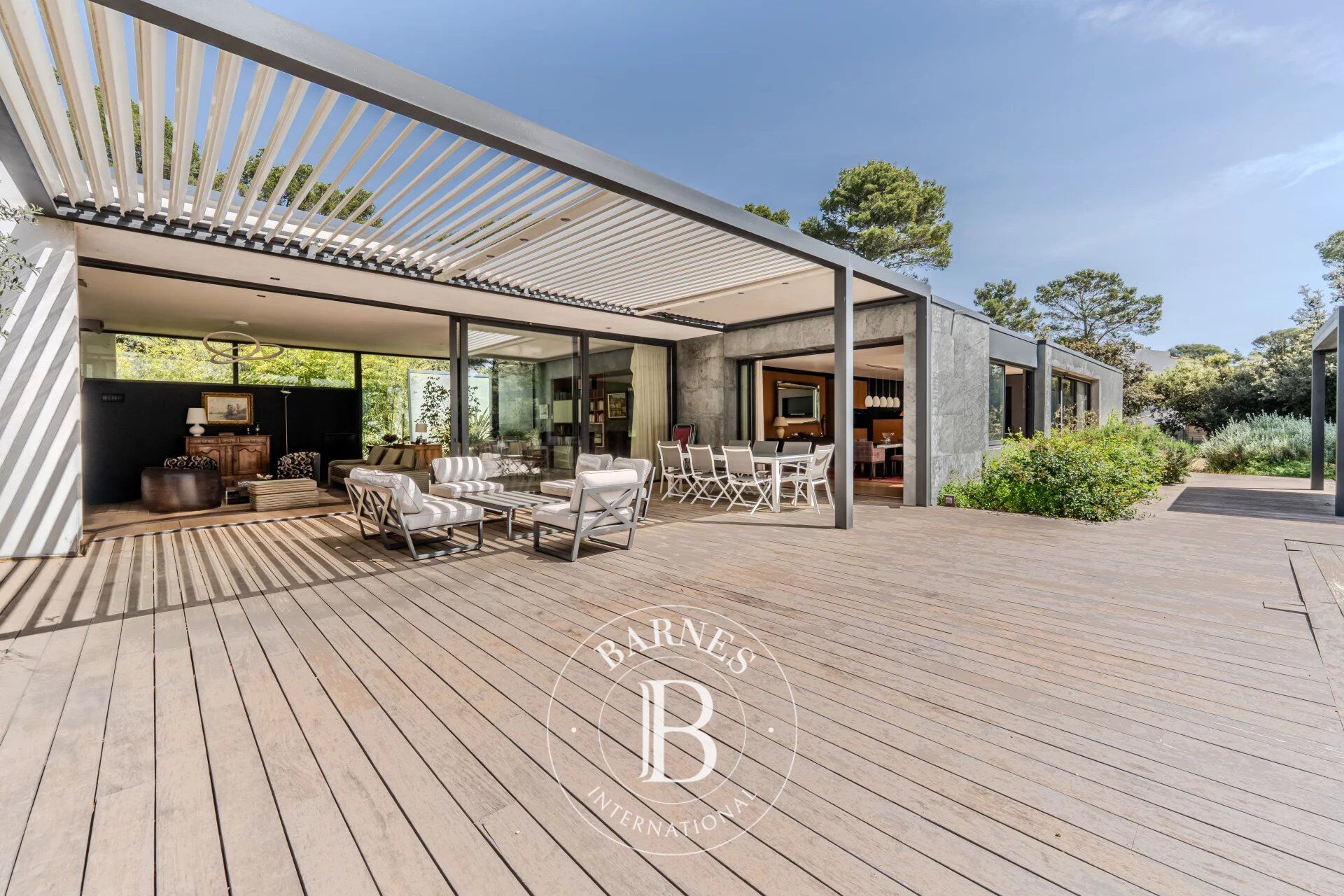 Casa Saint-Marc-Jaumegarde - picture 1