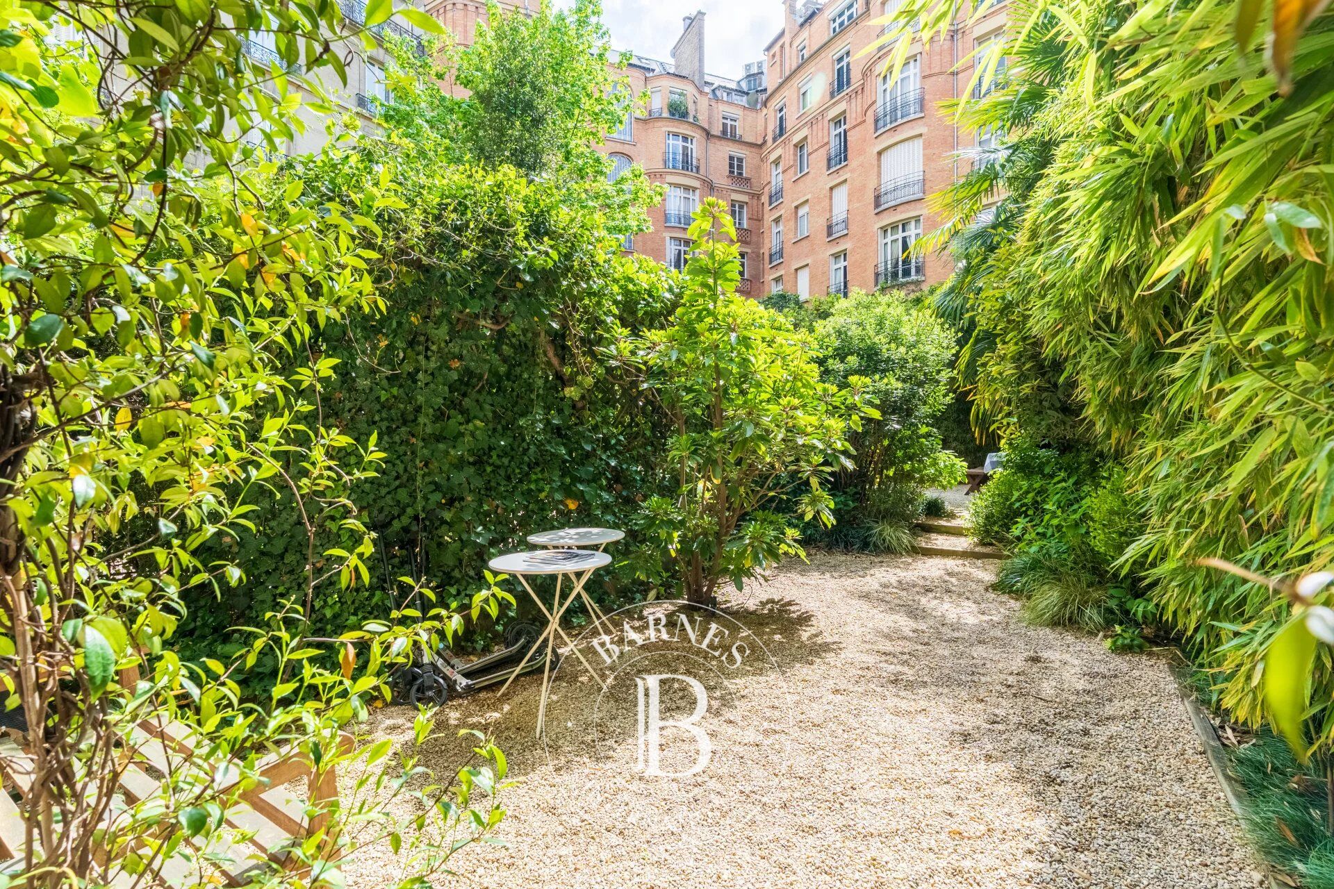 Paris 16 - Rez de Jardin de charme - 3 chambres - picture 3