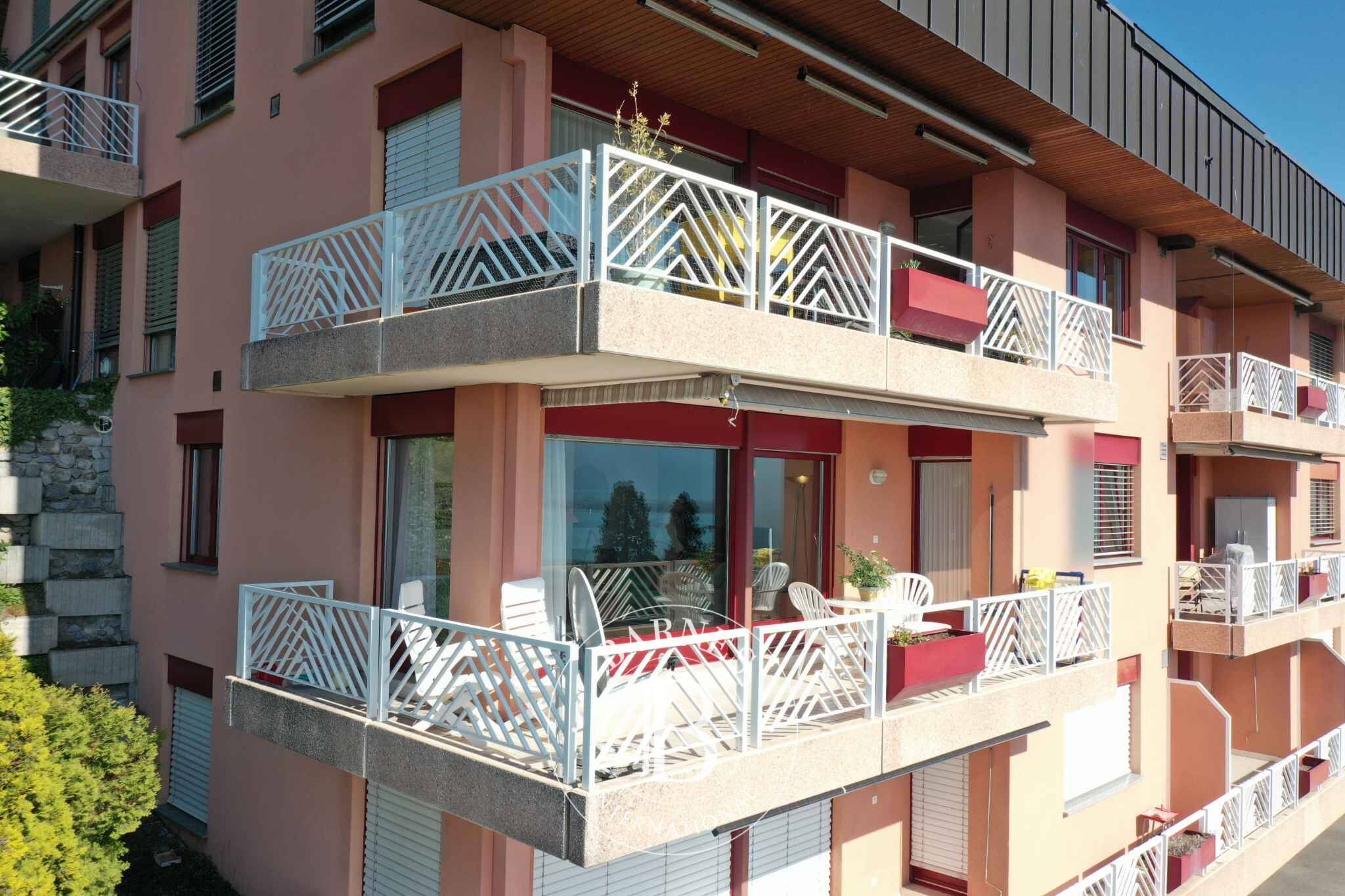 Daire Montreux - picture 10