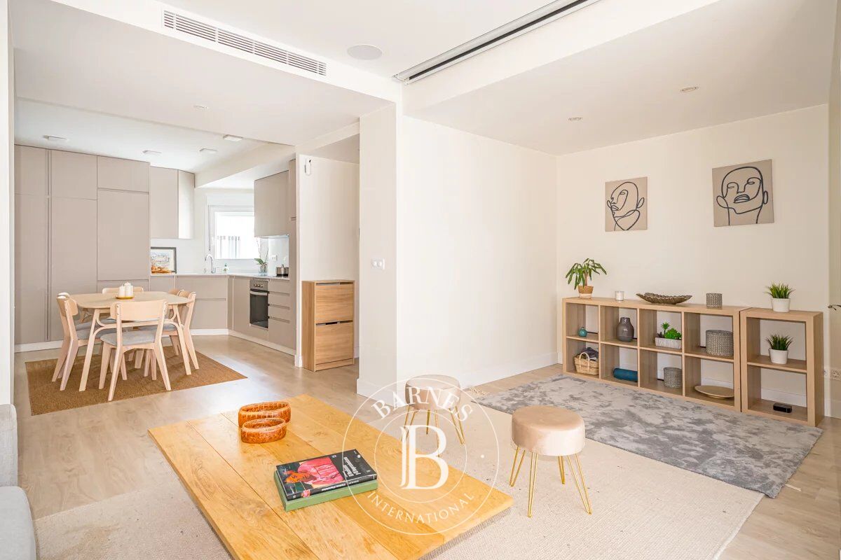 Madrid – Salamanca – Exclusive Furnished Residence - picture 3