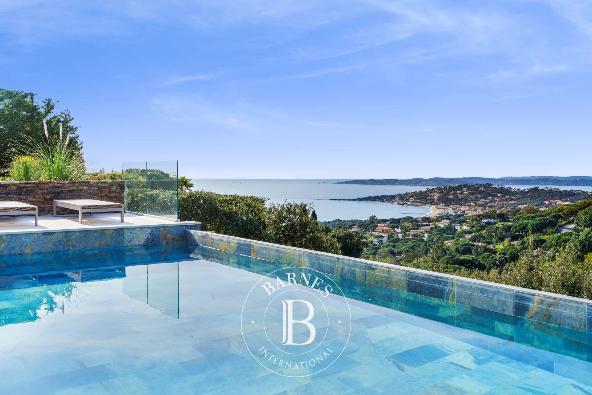 SAINTE-MAXIME - VILLA MODERNE - DOMAINE PRIVÉ - VUE MER - picture 3