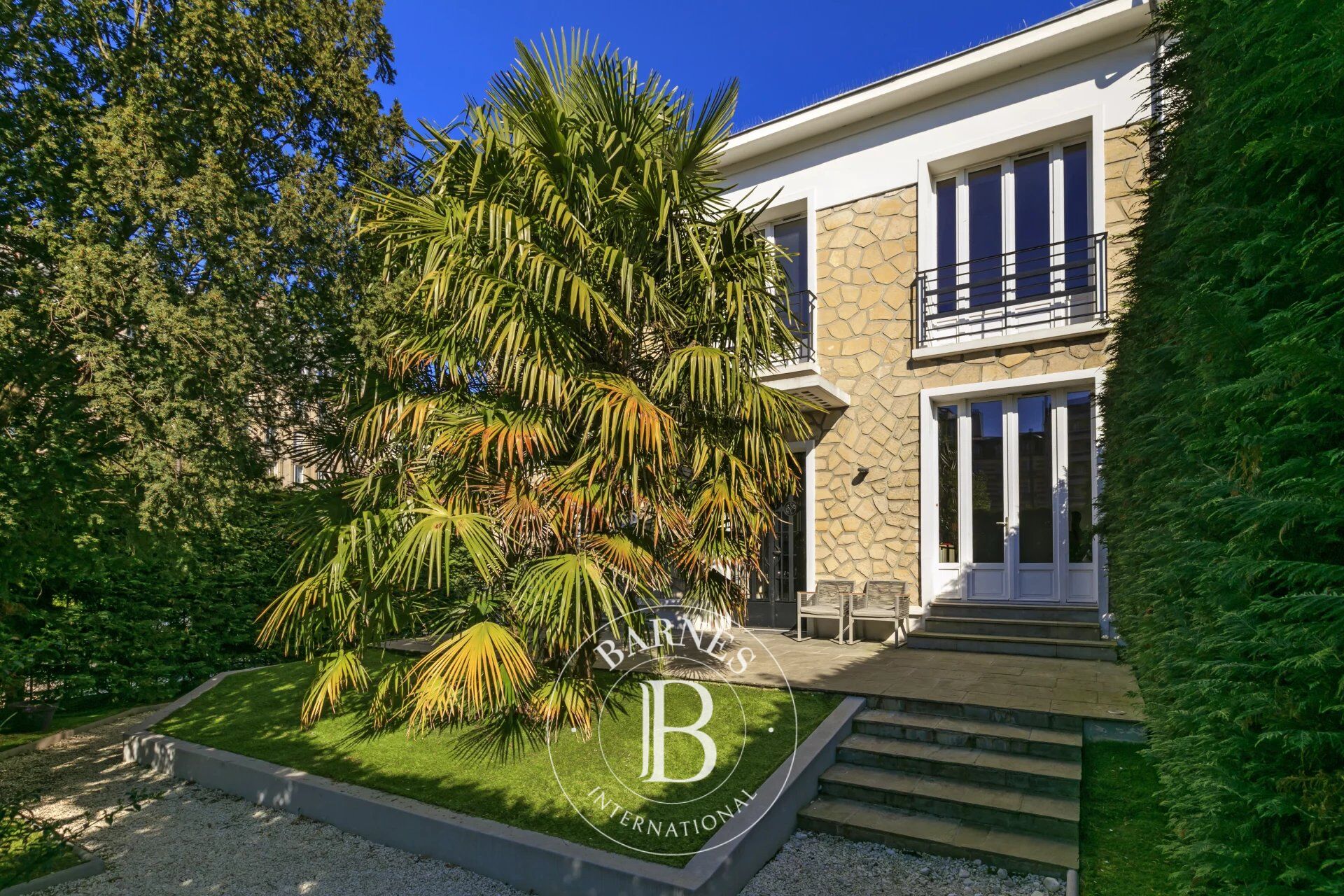 VINCENNES – MAISON D’EXCEPTION - HYPER CENTRE - COURS MARIGNY - picture 3