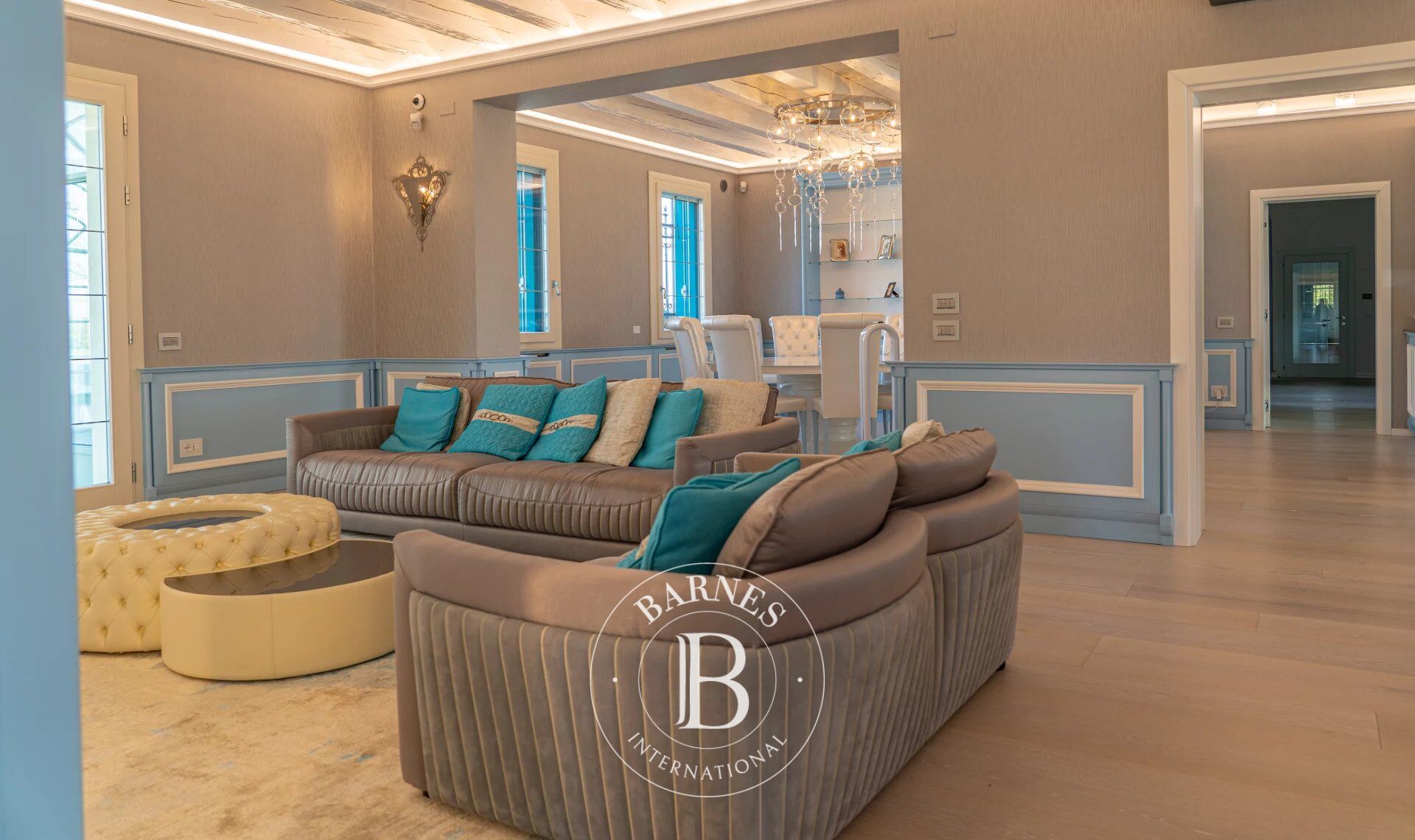 Ev Thiene - picture 6