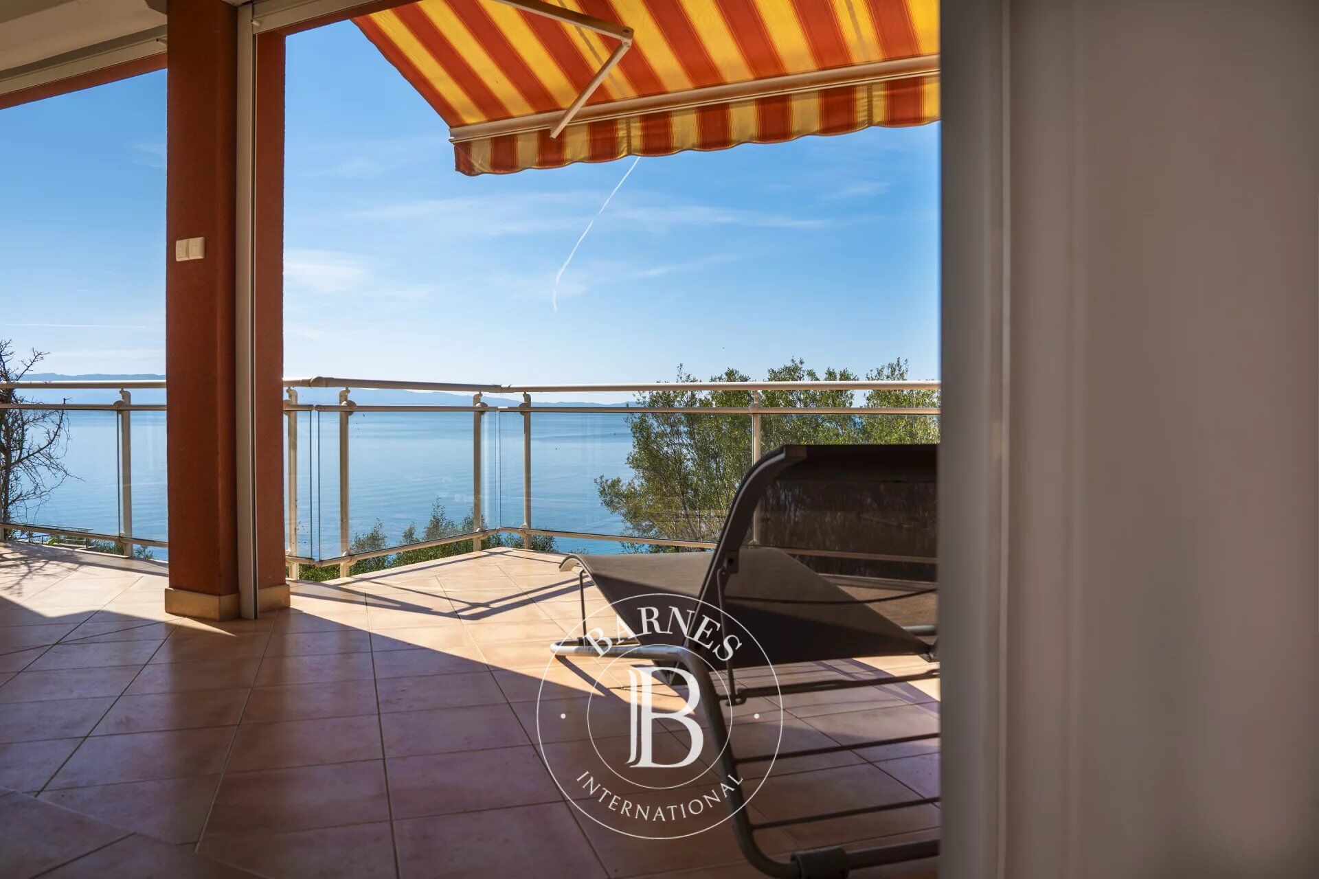 Exclusivité, Ajaccio, Villa 3 chambres, vue mer panoramique, plage à pied - picture 2