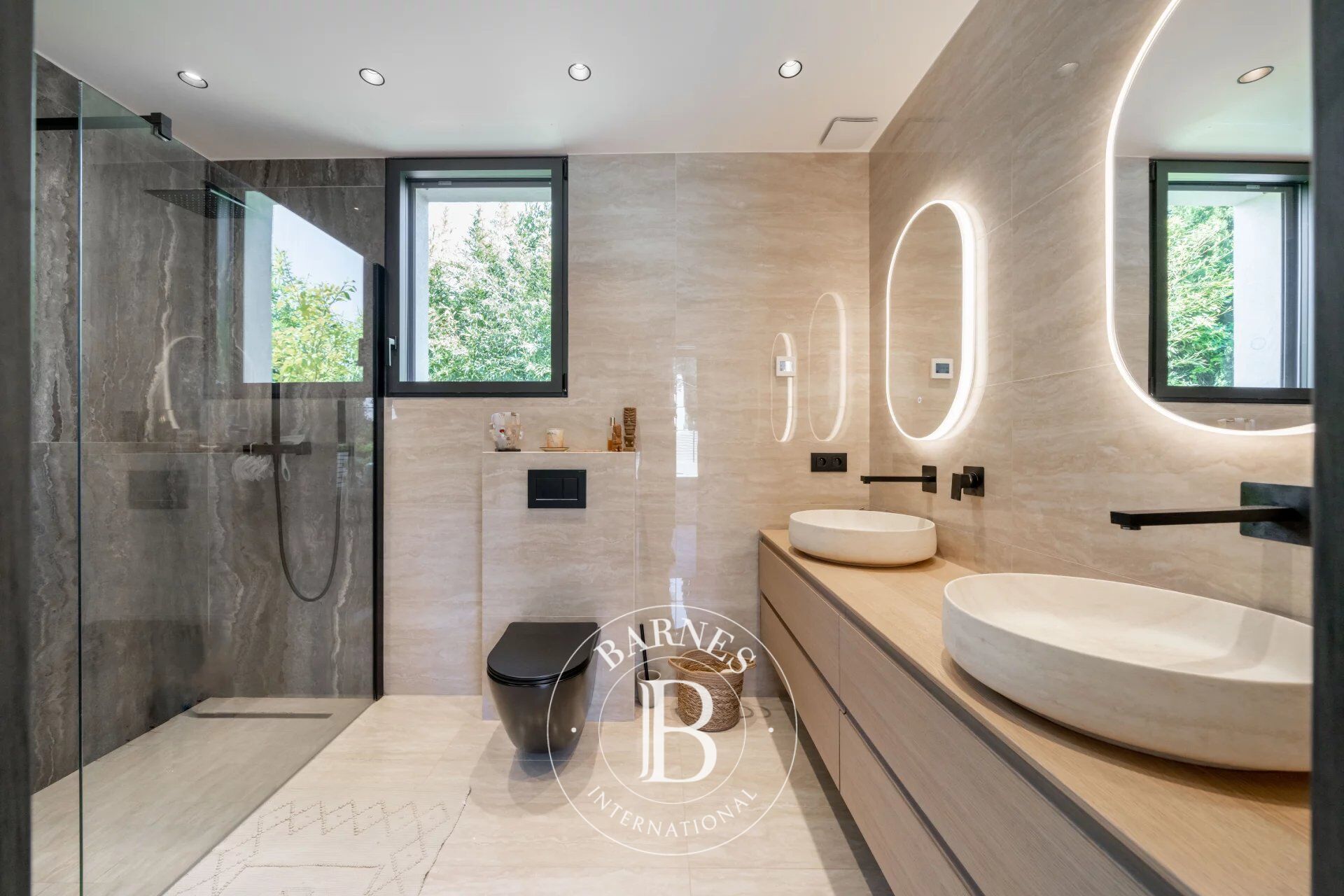 Ev Mougins - picture 17