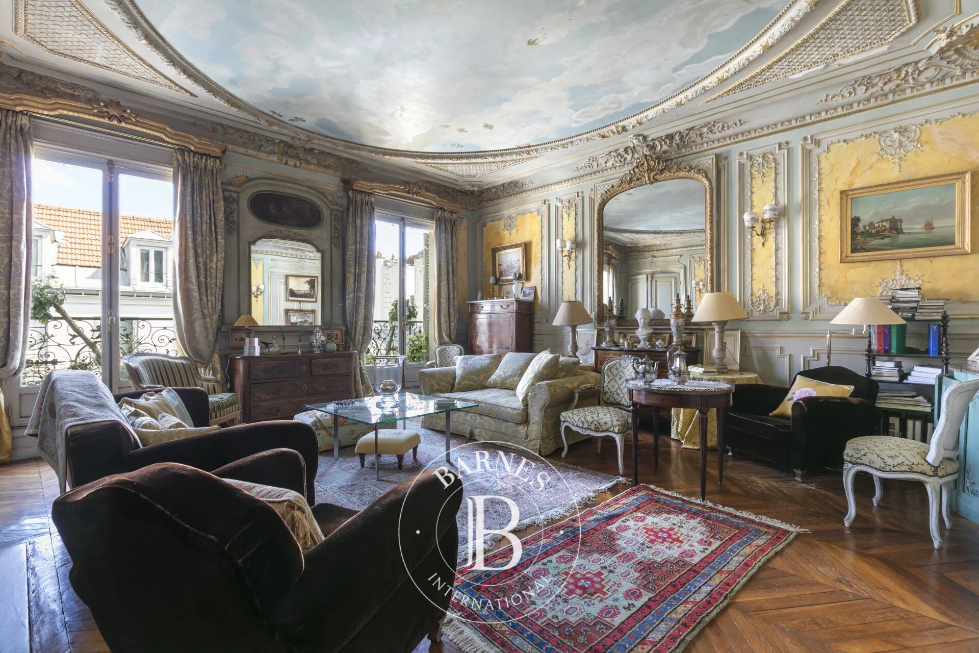 Exclusive listing - Paris 8 Europe - Bright 4th-floor apartment with balcony - 3 bedrooms and office - picture 1