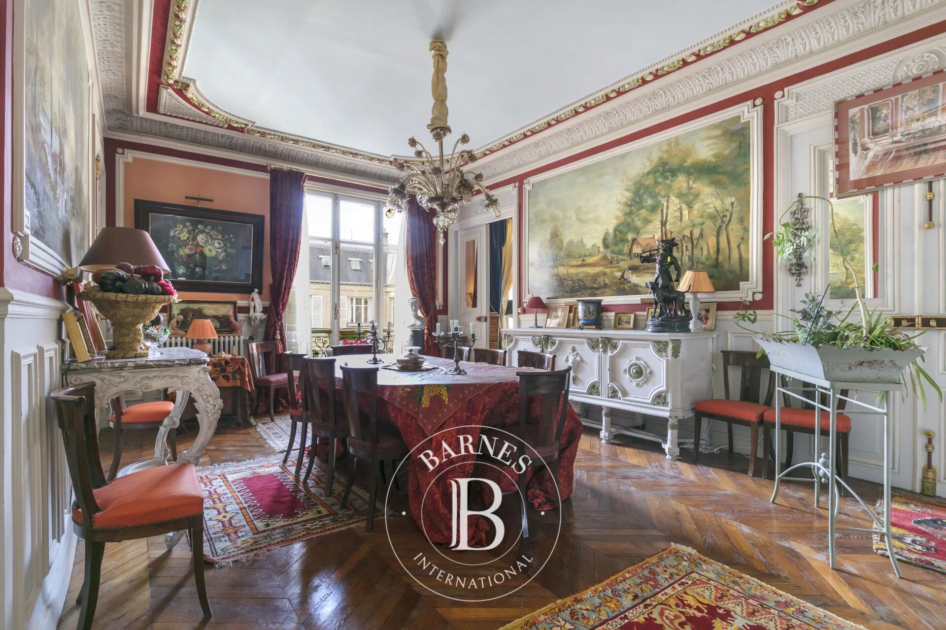 Exclusive listing - Paris 8 Europe - Bright 4th-floor apartment with balcony - 3 bedrooms and office - picture 2