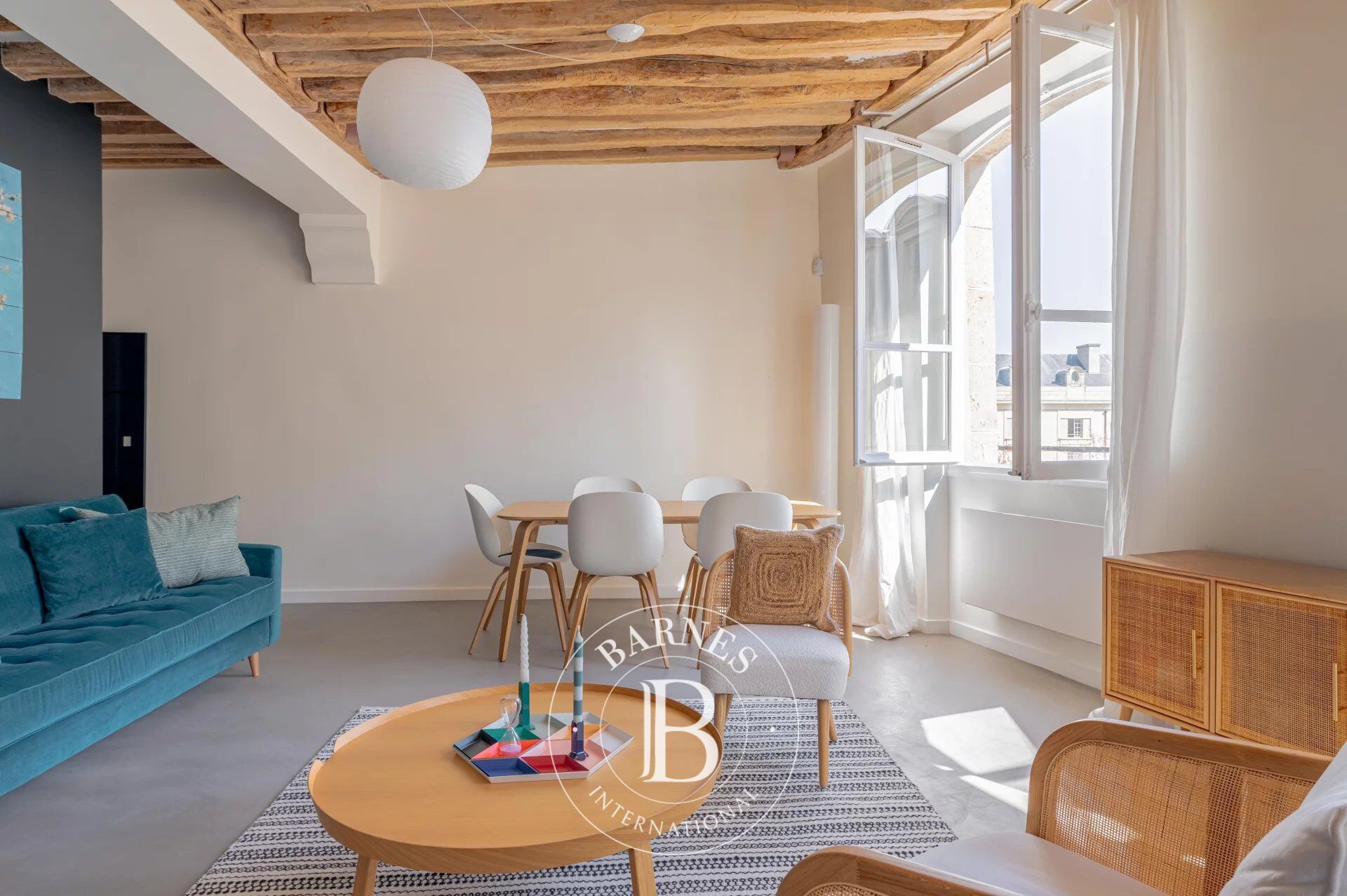 Paris 5 - Ecole Polytechnique / Henri IV - Three-room flat - Unobstructed views - Quiet and bright - picture 2