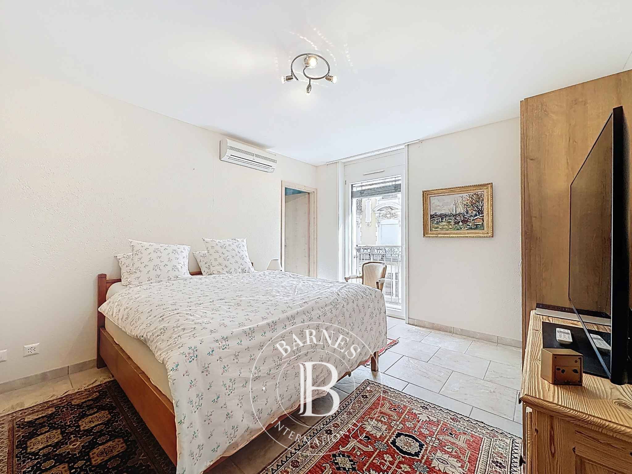 Daire Montreux - picture 8