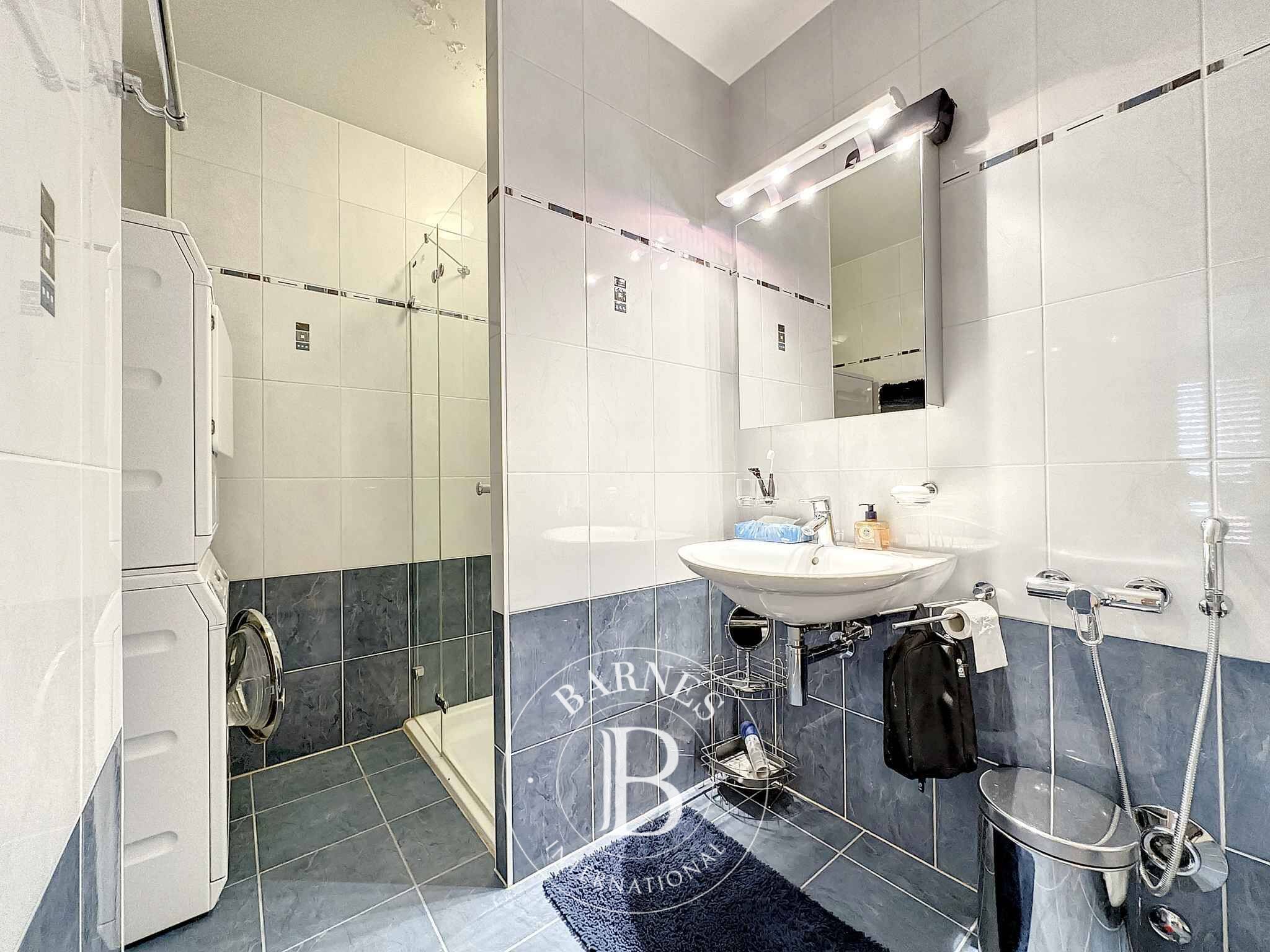 Daire Montreux - picture 12