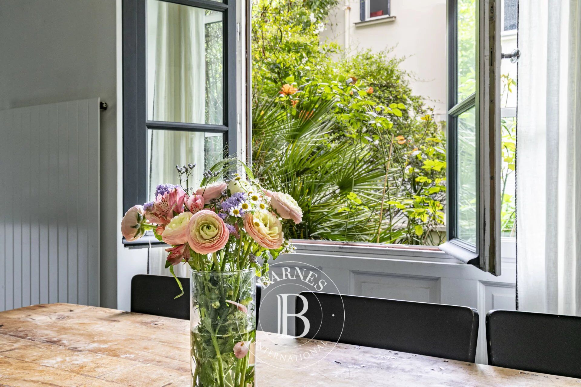 PARIS 15 - 15TH ARRONDISSEMENT TOWN HALL - FAMILY HOUSE - 4 BEDROOMS - TERRACE - picture 3