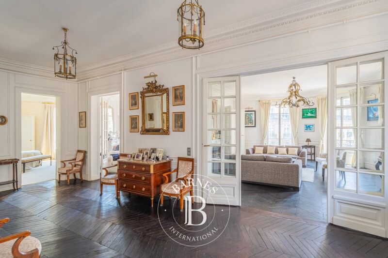 For Sale Apartment | Paris 16ème - picture 2