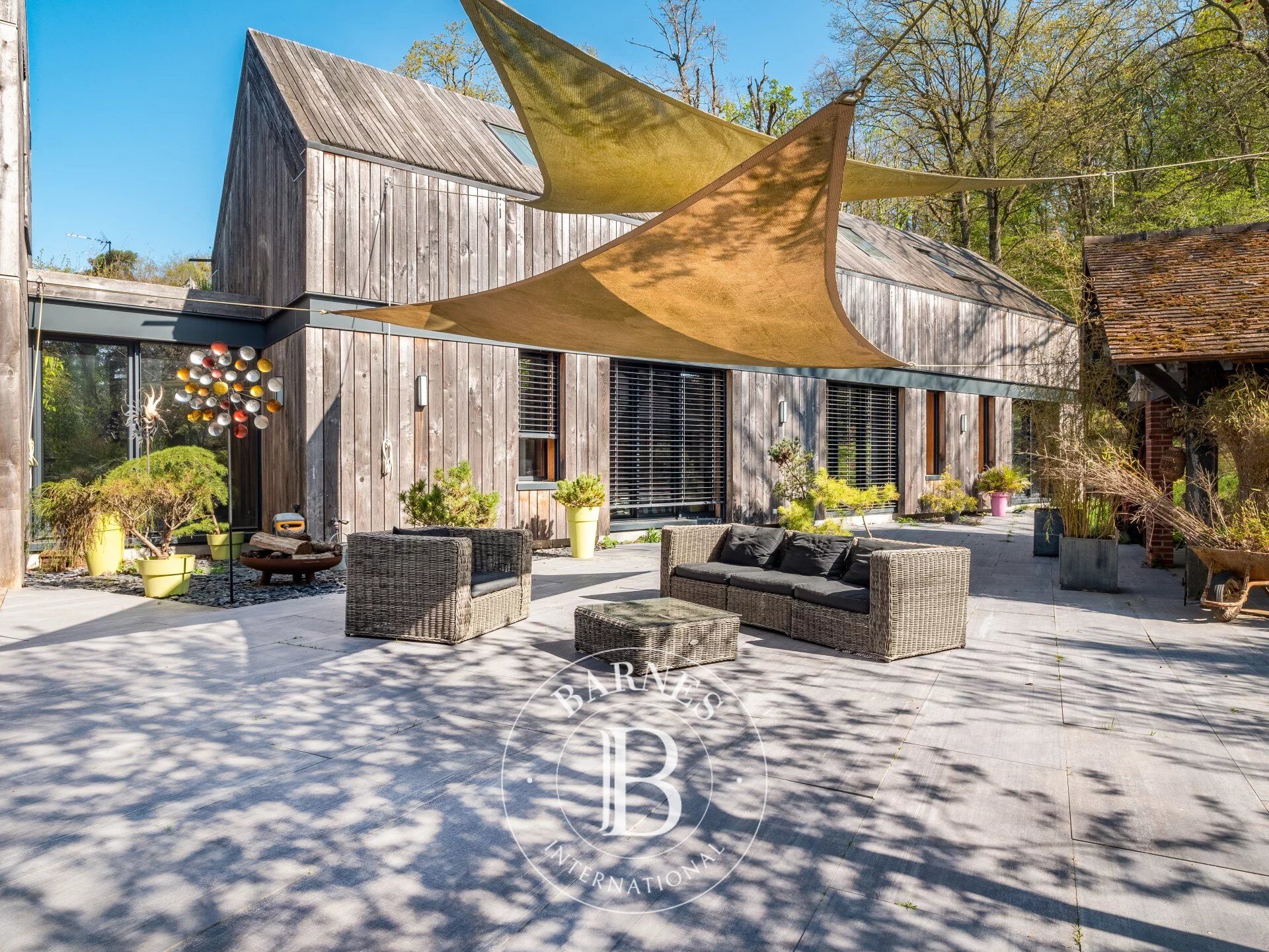 Casa Ermenonville - picture 1