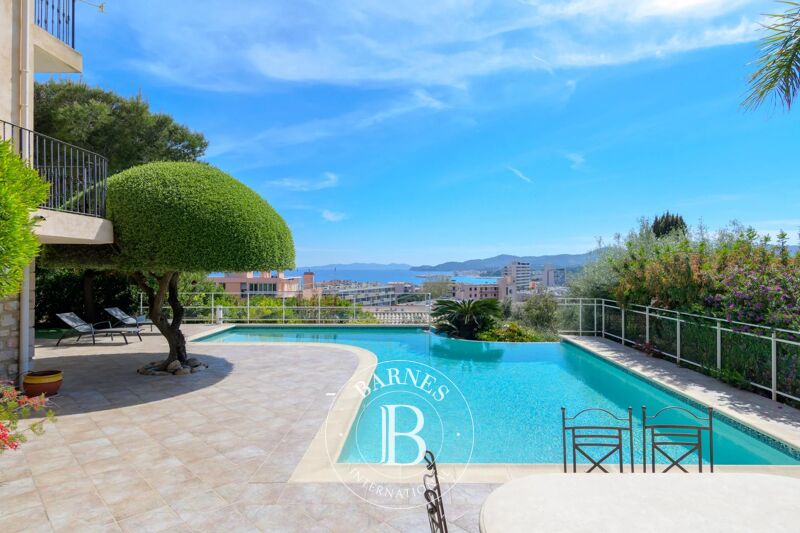 For Sale, Villa Le Lavandou - picture 2