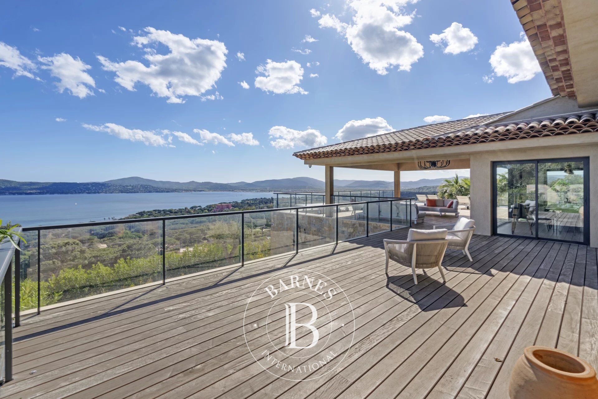 GRIMAUD - PROPRIÉTÉ VUE MER PANORAMIQUE - 5 CHAMBRES - picture 2