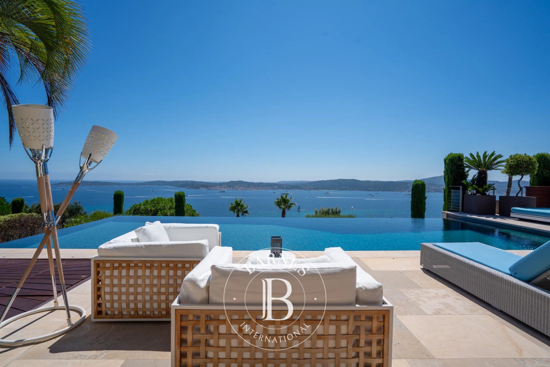 Villa Grimaud - picture 1