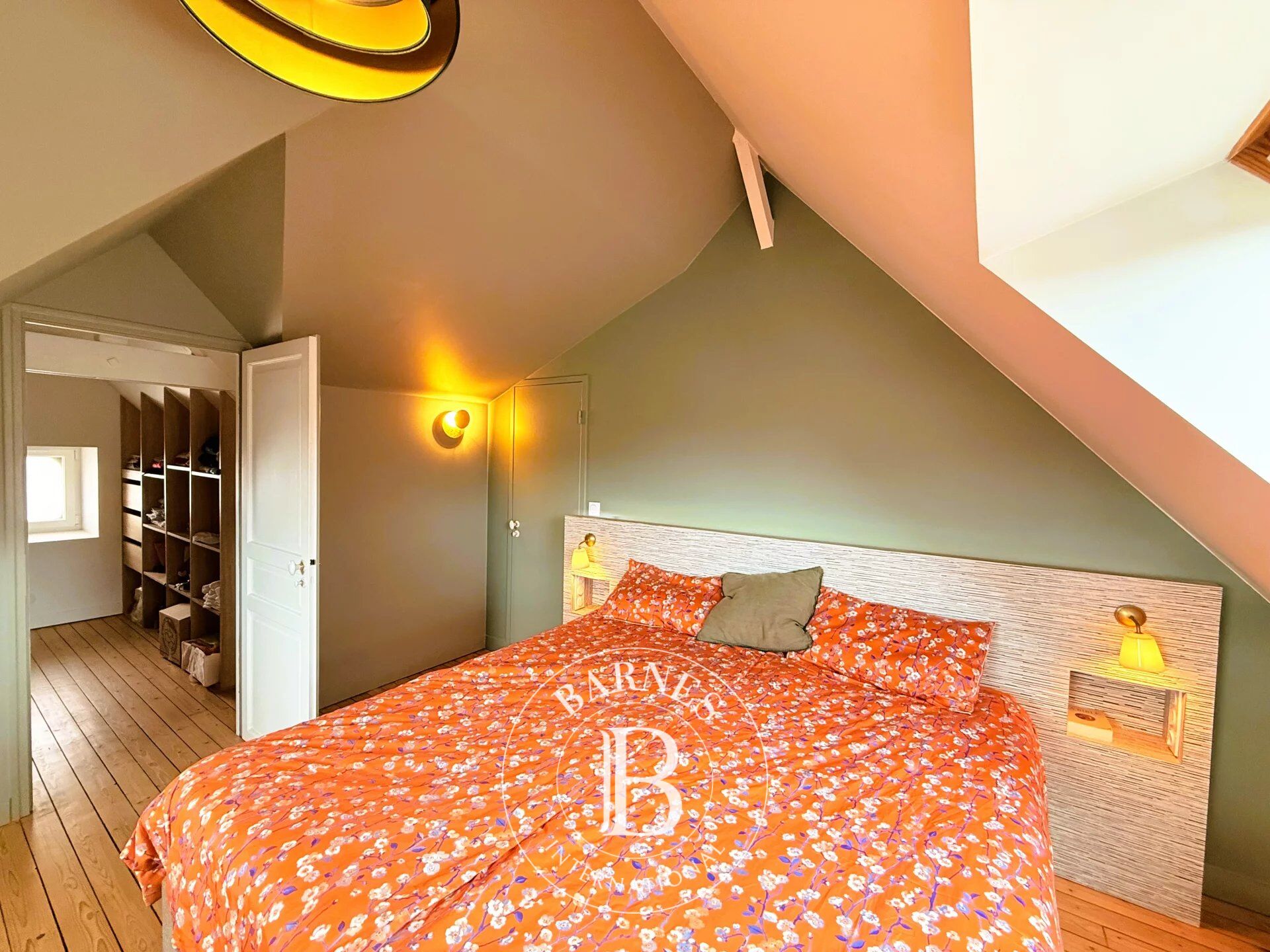 Quartier Sacrés Cœurs - House of 220 m2 - Land of 266 m 2 - picture 2