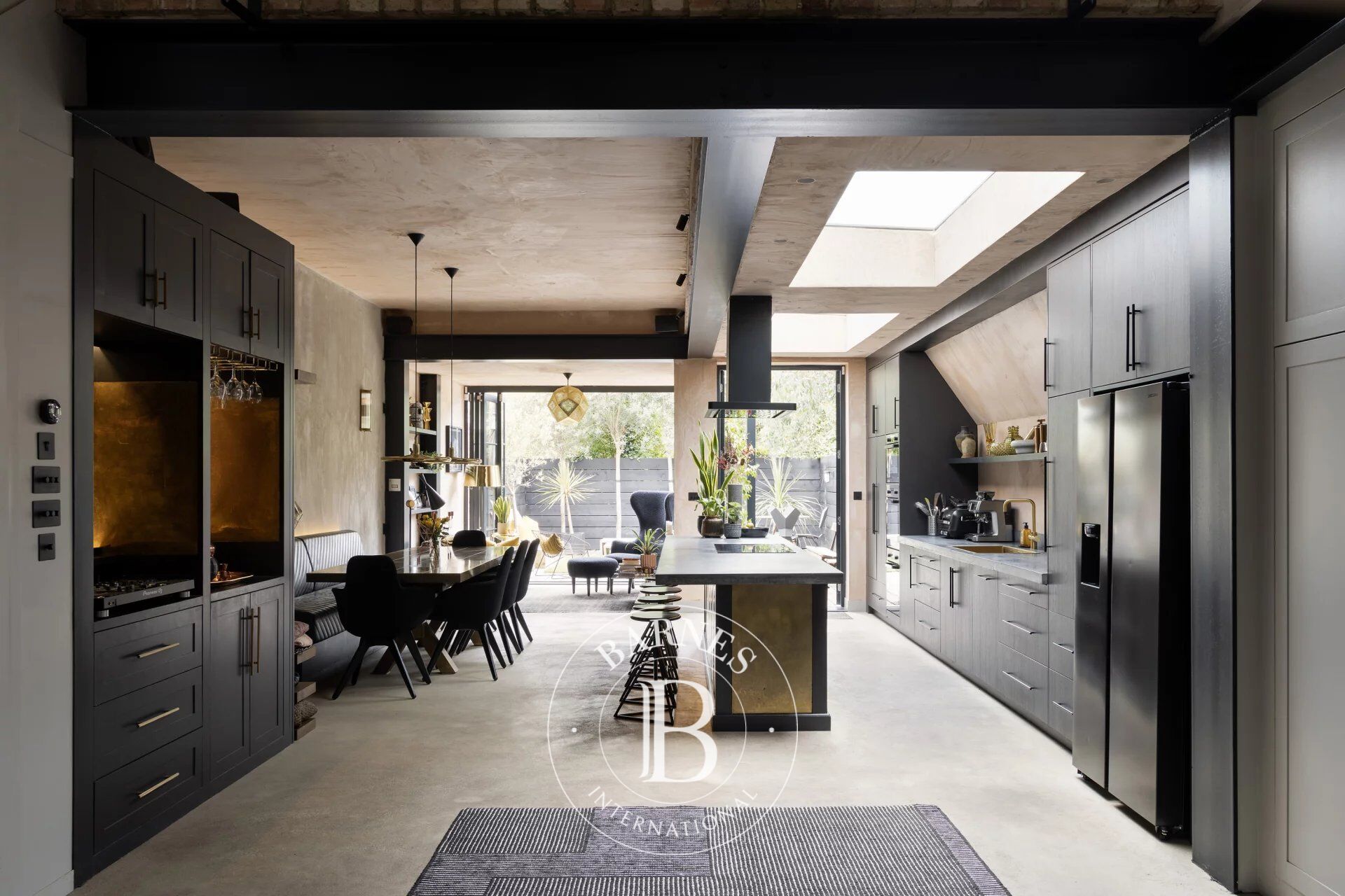 Keslake Road, Queen's Park - picture 2