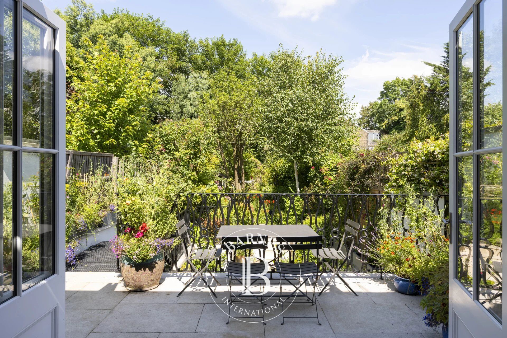 Ev London - picture 7