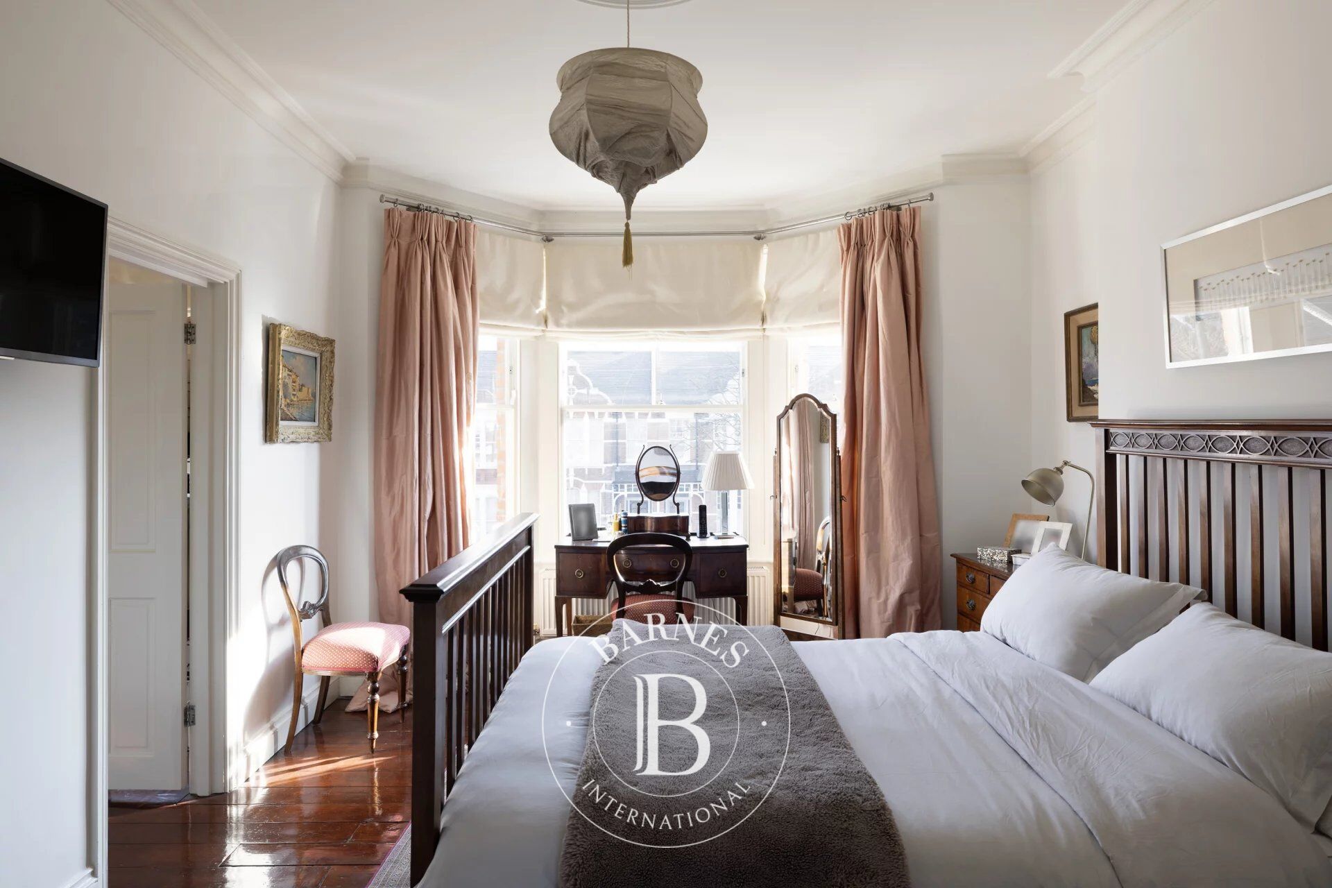 Ev London - picture 11