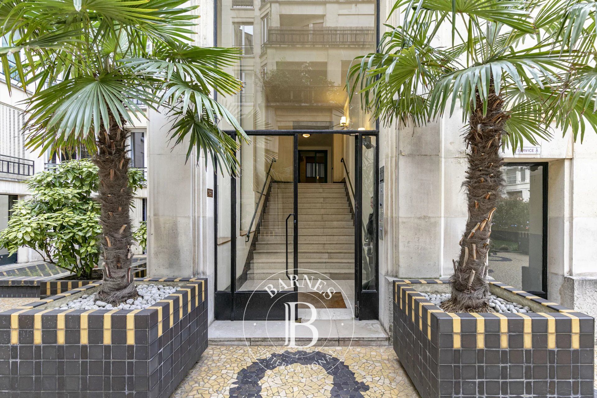 EXCLUSIVITE - PARIS 15 - MOTTE PICQUET - 2 CHAMBRES - picture 1