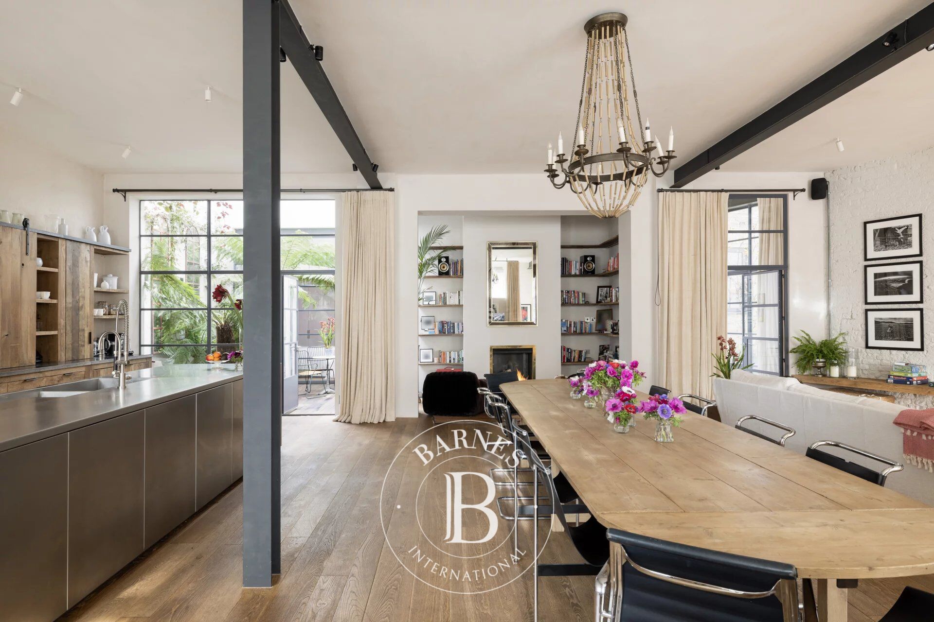 Ev London - picture 5